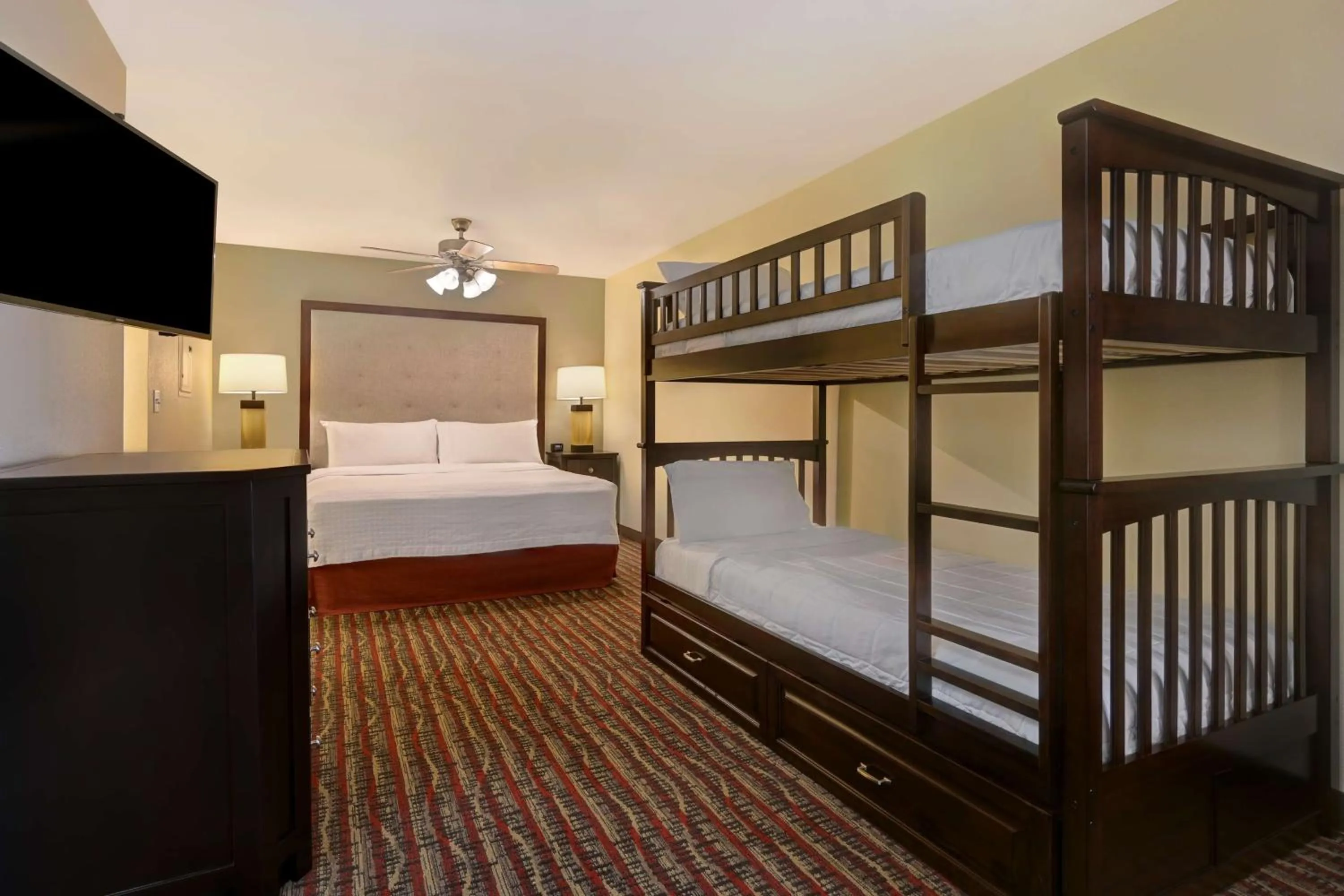 Bed in Homewood Suites by Hilton Denver Tech Center