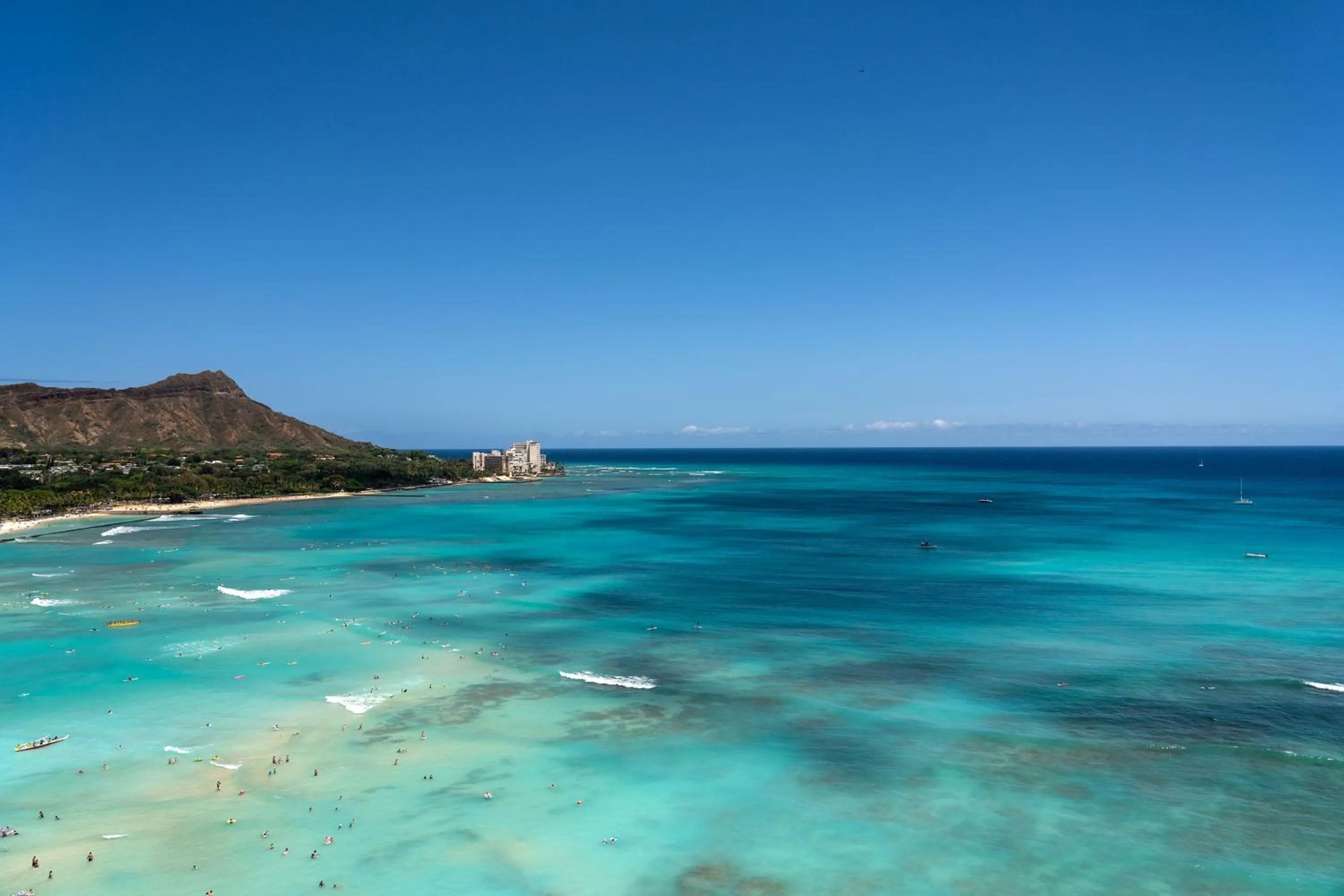 Photo of the whole room in Sheraton Waikiki Beach Resort