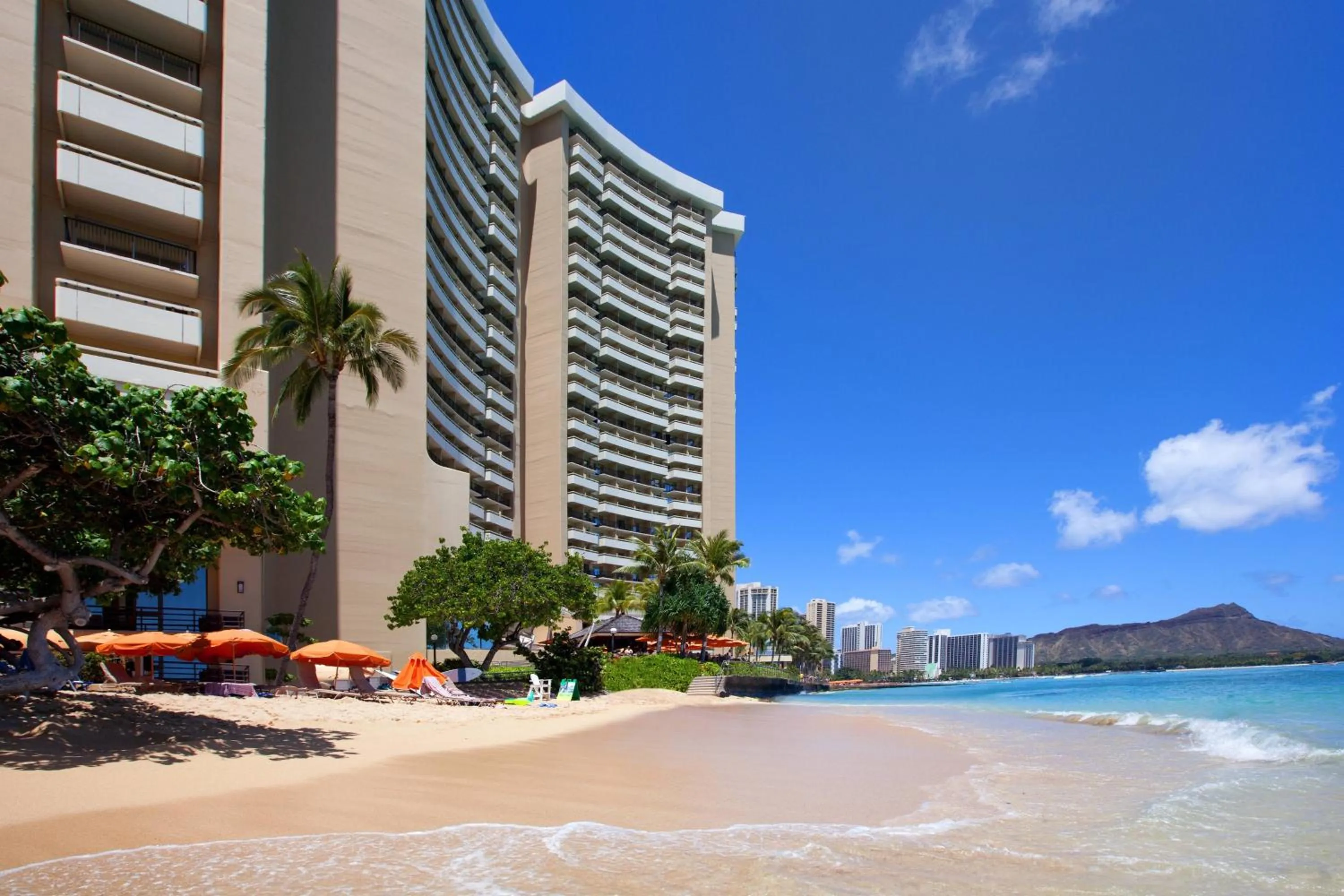 Property building in Sheraton Waikiki Beach Resort