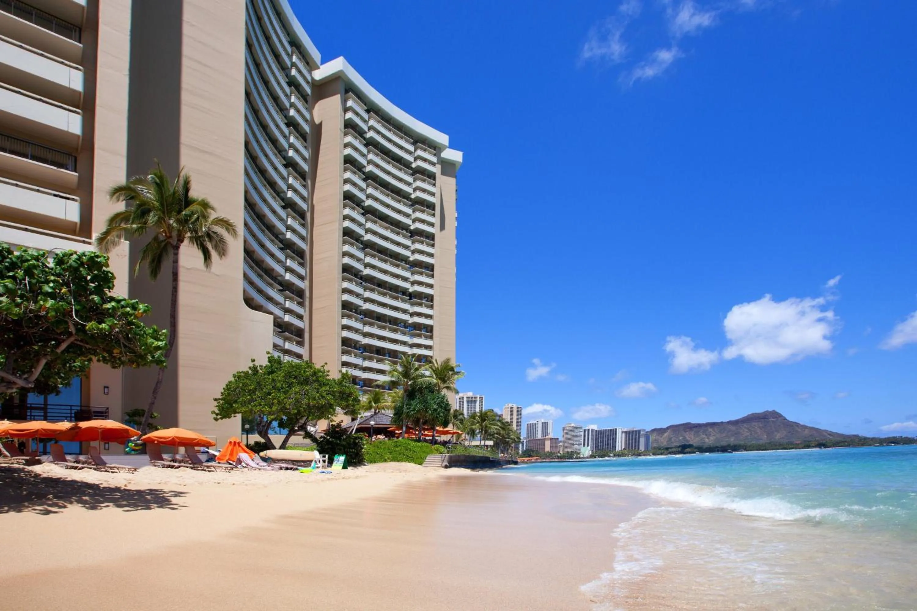 Property building in Sheraton Waikiki Beach Resort
