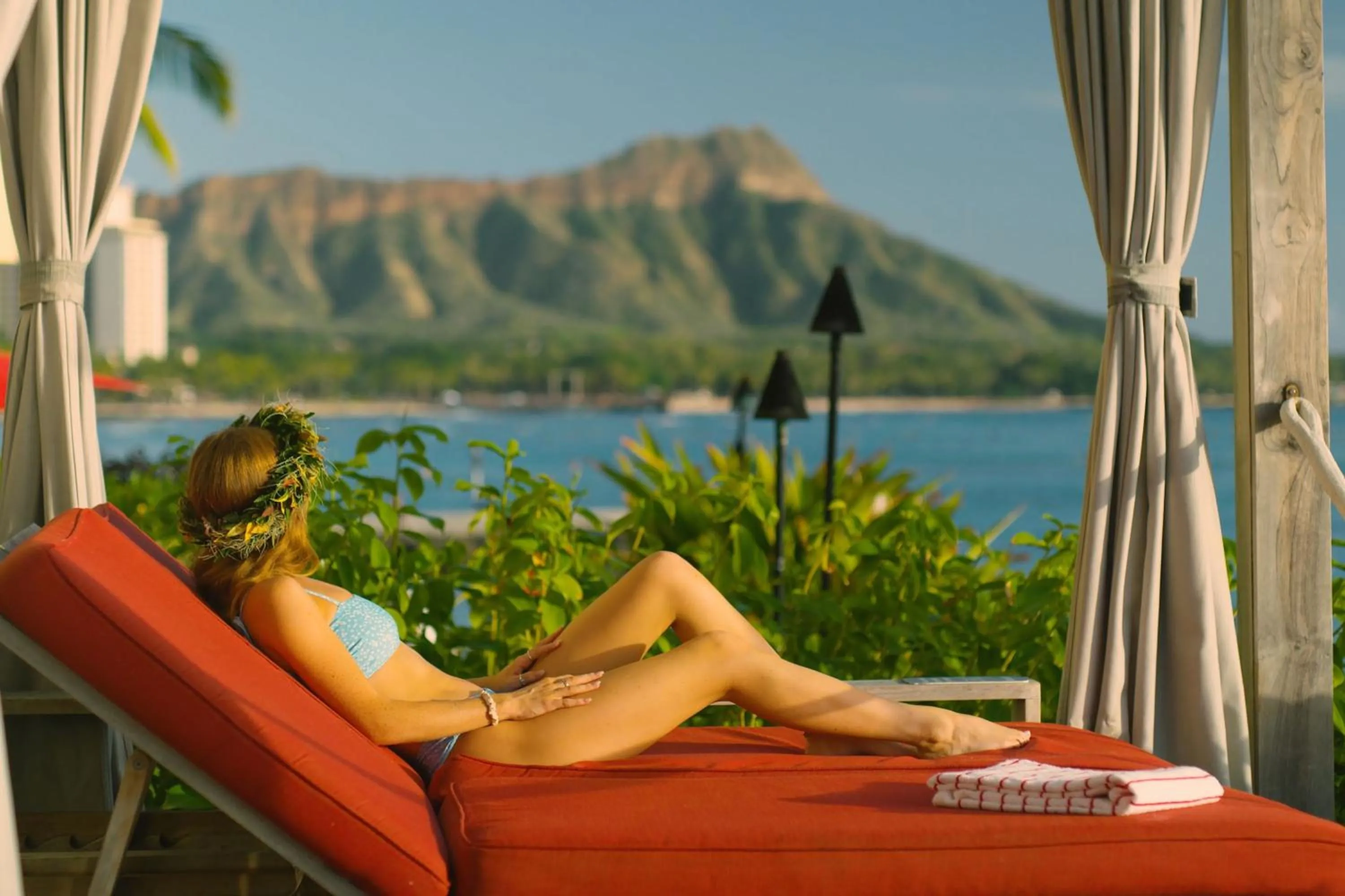Swimming pool in Sheraton Waikiki Beach Resort