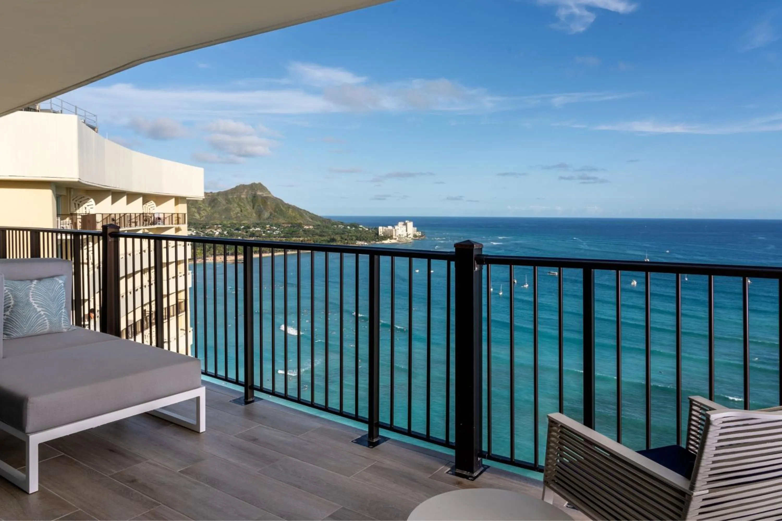 Living room in Sheraton Waikiki Beach Resort