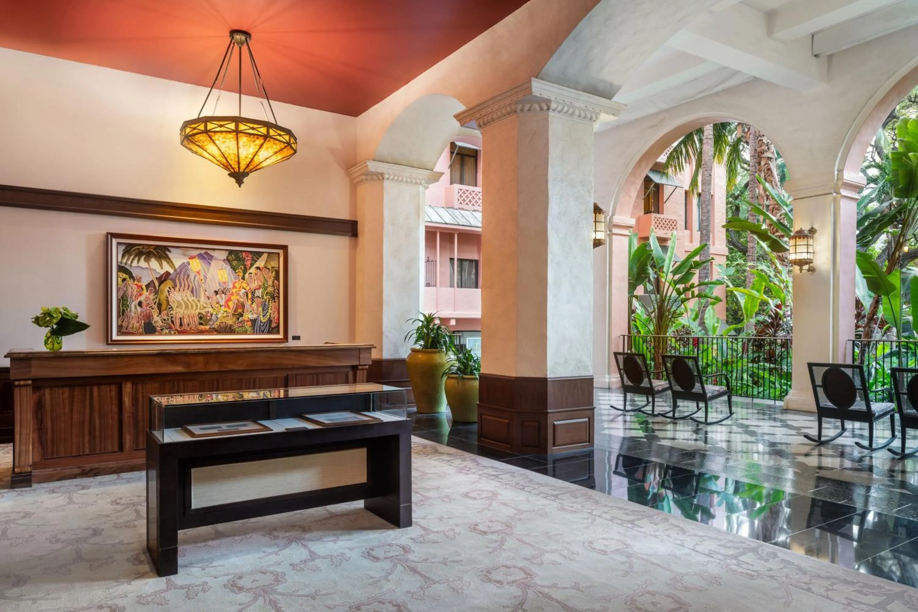Lobby or reception in The Royal Hawaiian, A Luxury Collection Resort, Waikiki
