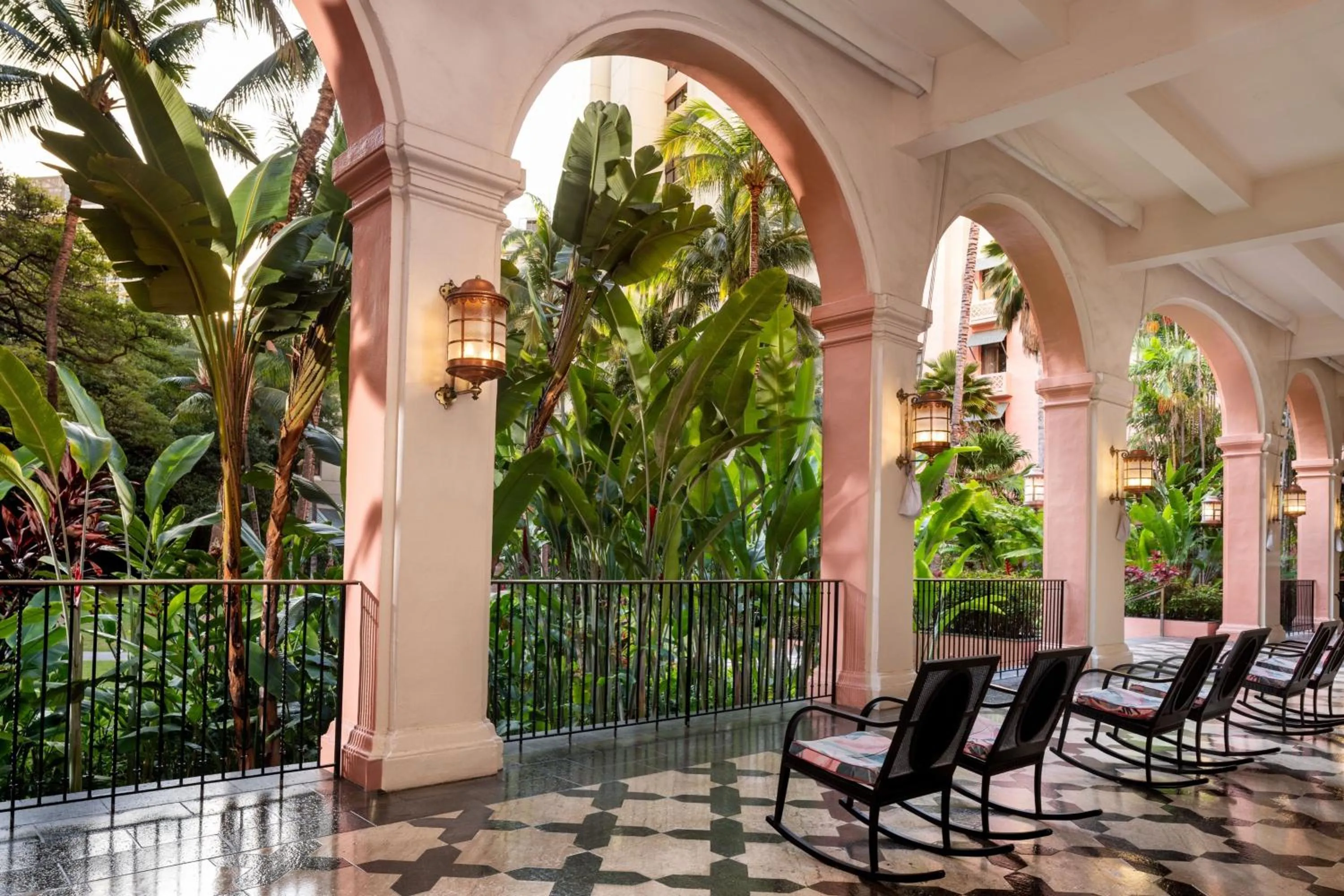 Lobby or reception in The Royal Hawaiian, A Luxury Collection Resort, Waikiki