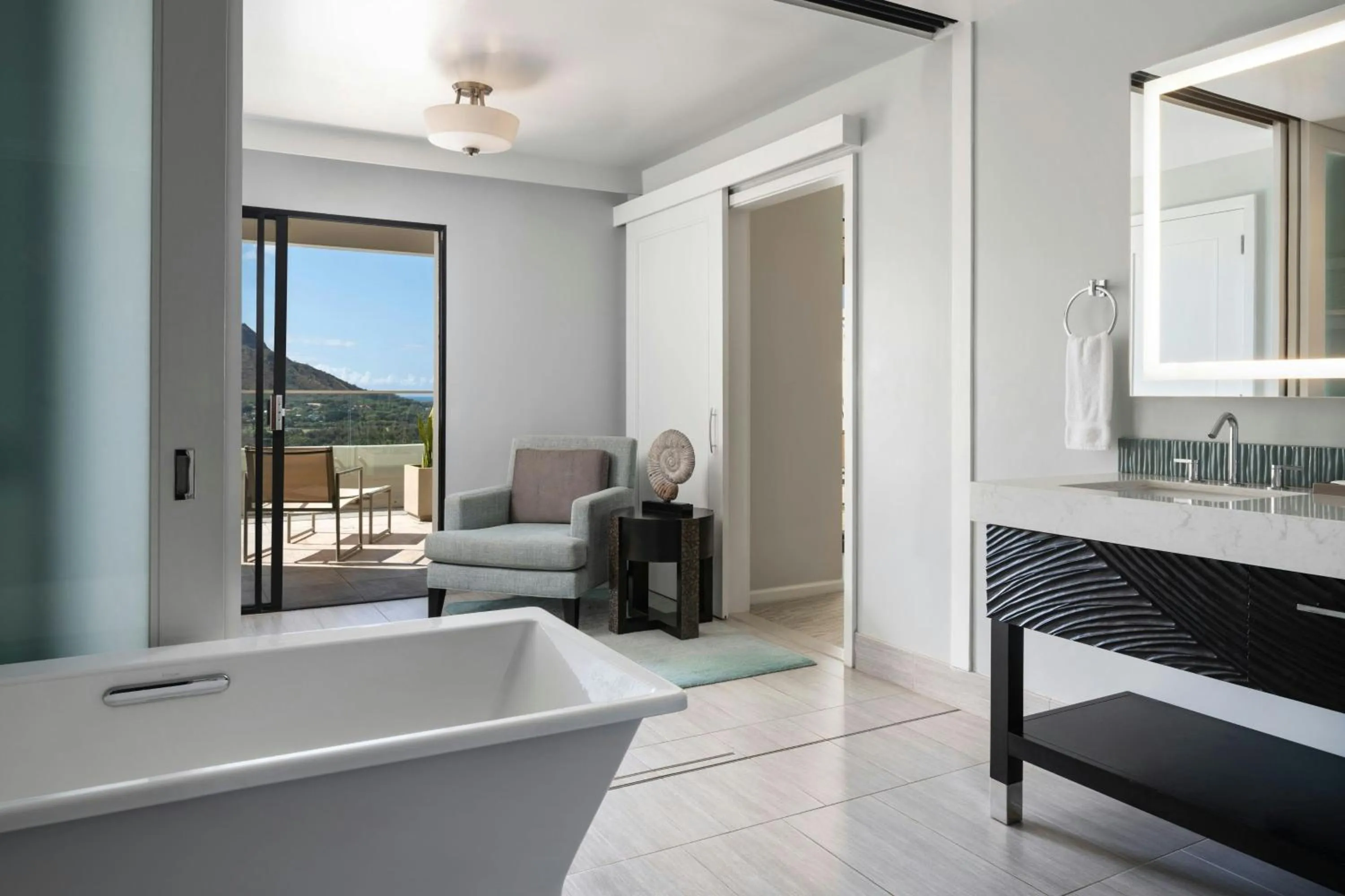 Photo of the whole room in Moana Surfrider, A Westin Resort & Spa, Waikiki Beach