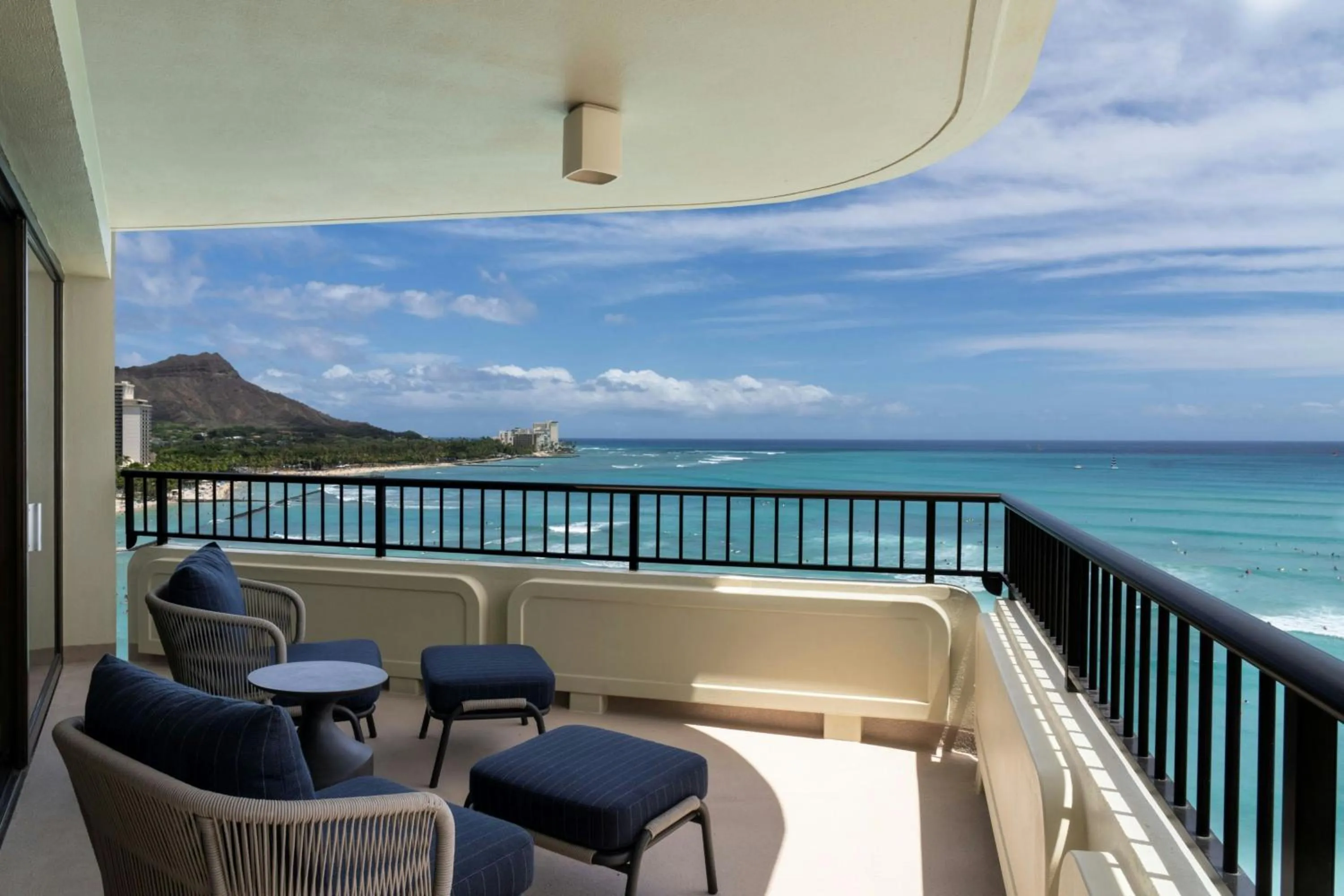 Bedroom in Moana Surfrider, A Westin Resort & Spa, Waikiki Beach