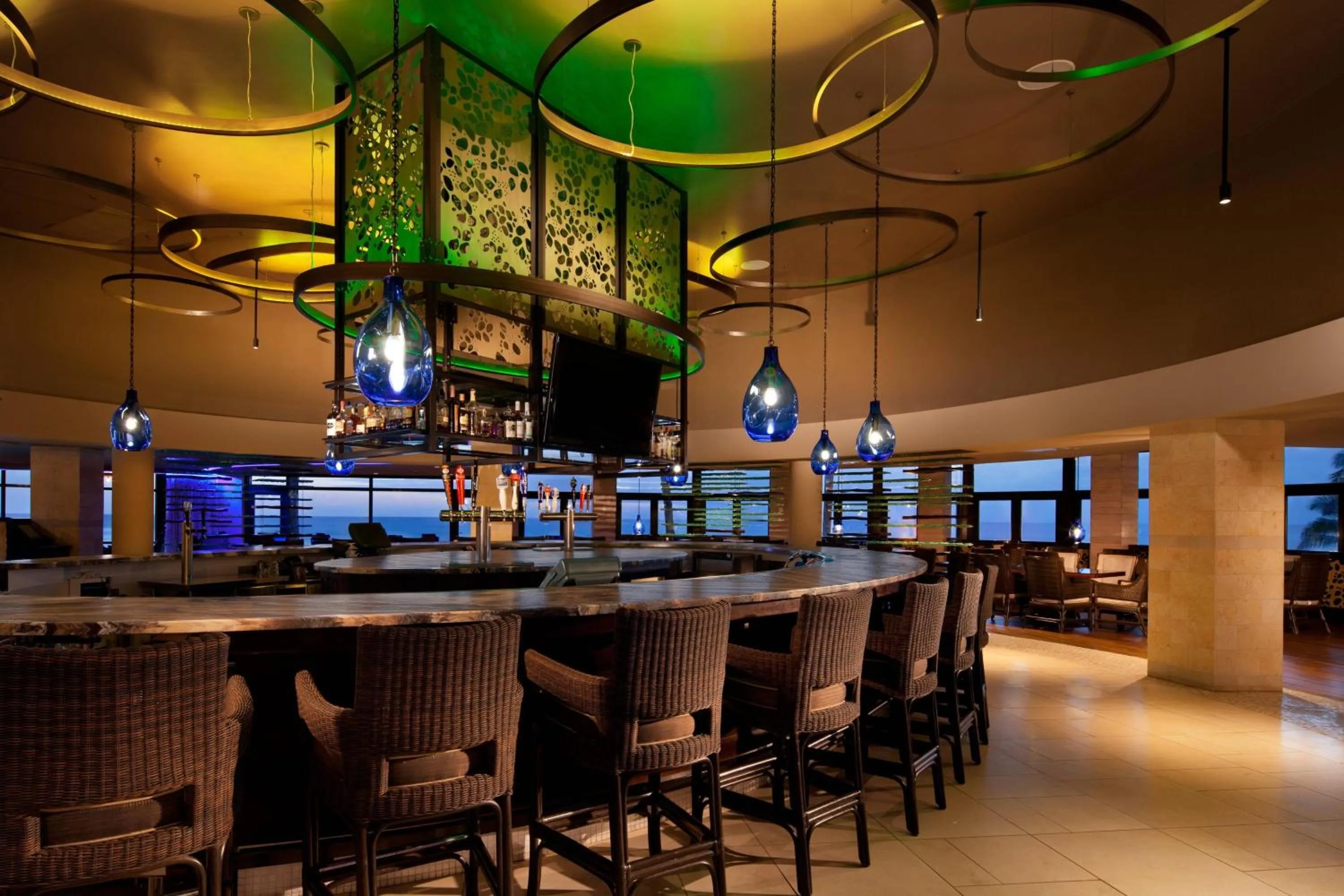 Restaurant/places to eat in Sheraton Kauai Resort