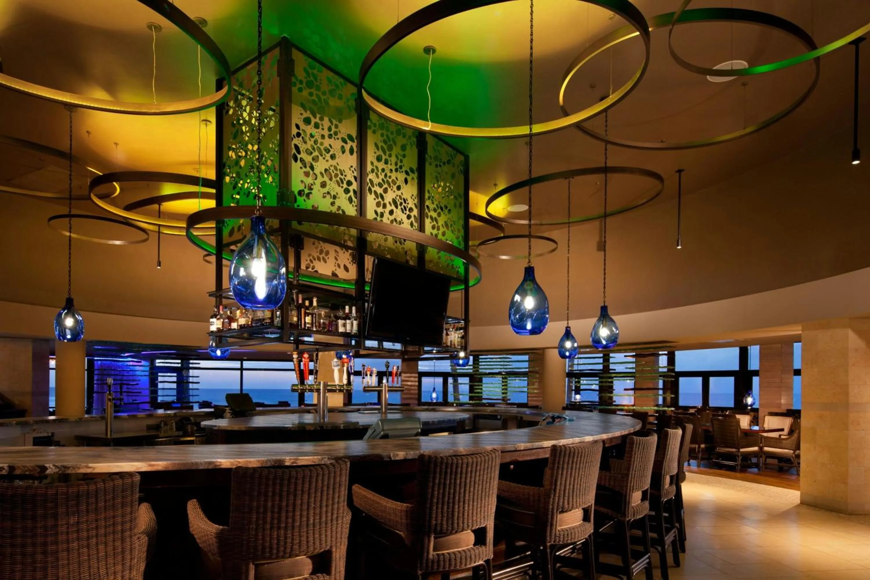 Restaurant/places to eat in Sheraton Kauai Resort