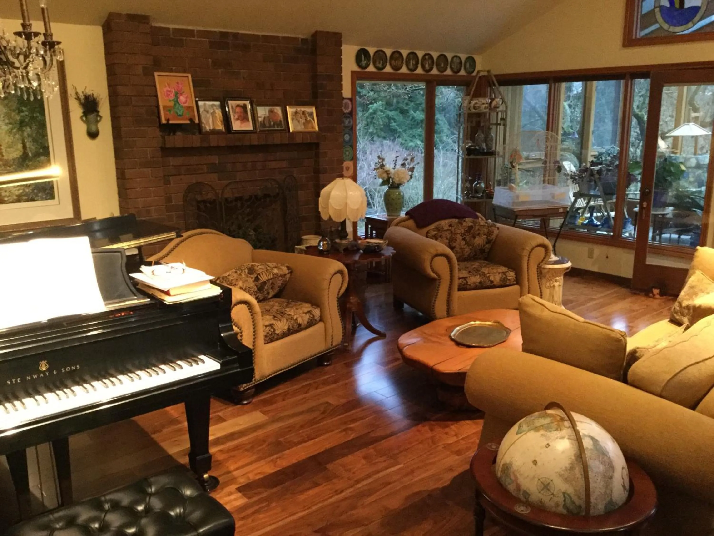 Decorative detail in A Cascade View Bed And Breakfast