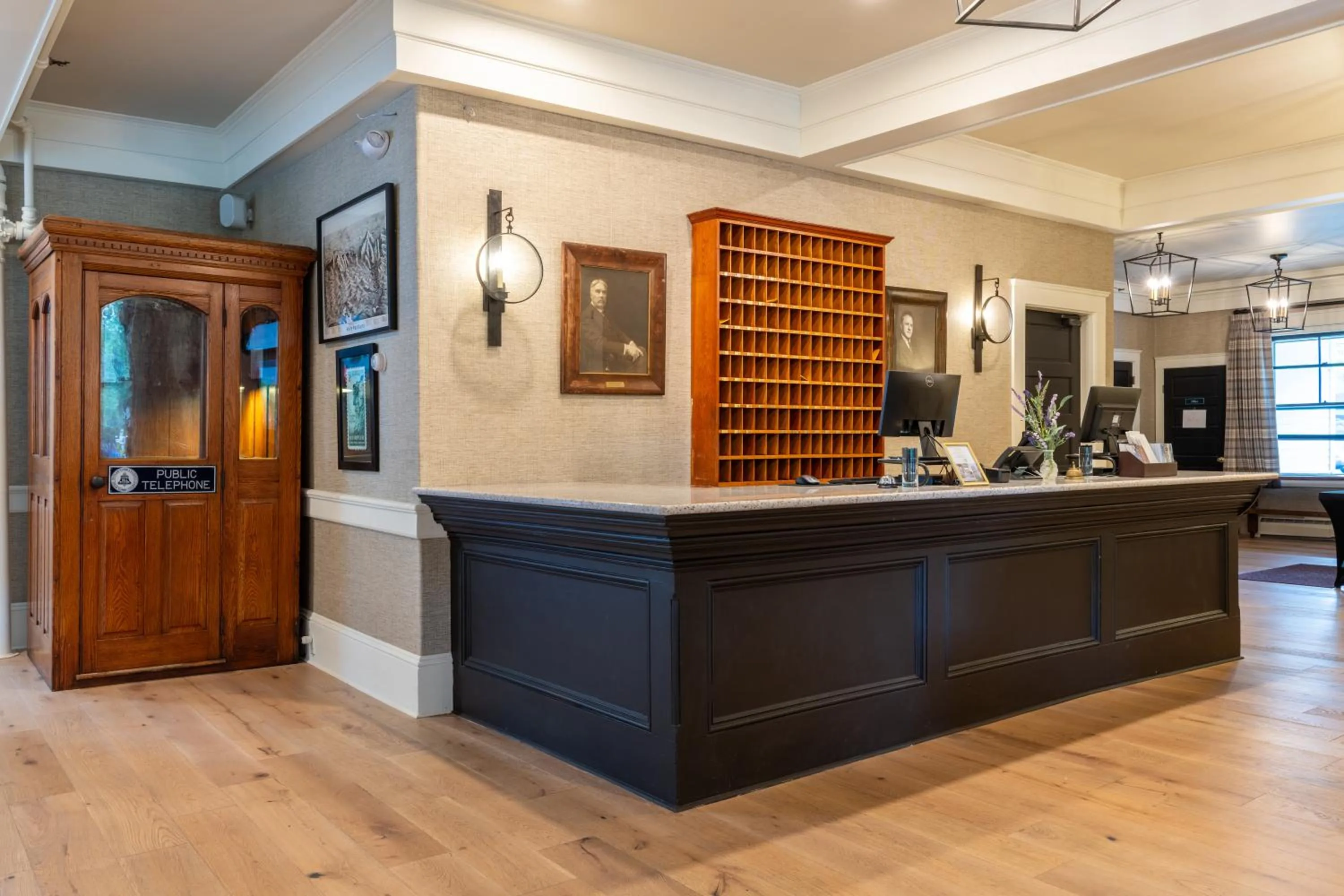 Lobby or reception in Eagle Mountain House and Golf Club