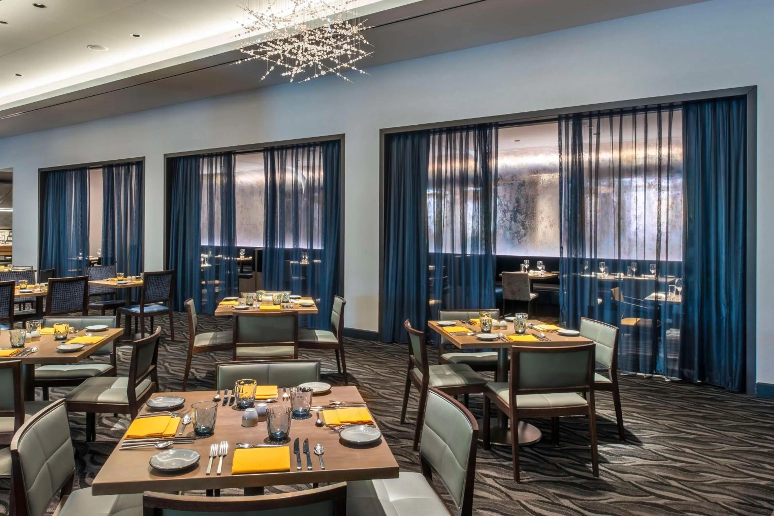 Restaurant/places to eat in Hyatt Regency McCormick Place Chicago