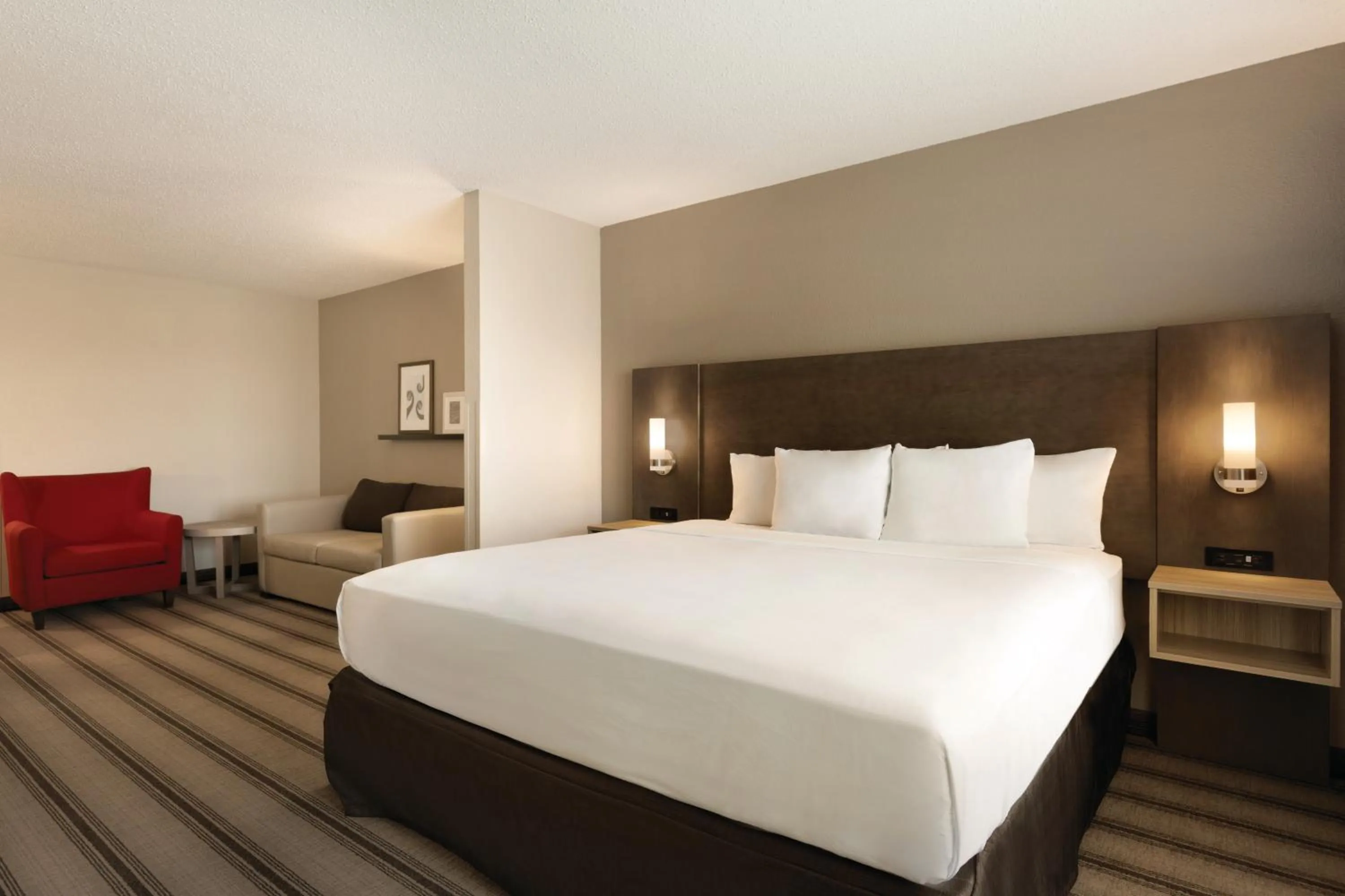 Photo of the whole room, Bed in Country Inn & Suites by Radisson, Indianapolis Airport South, IN