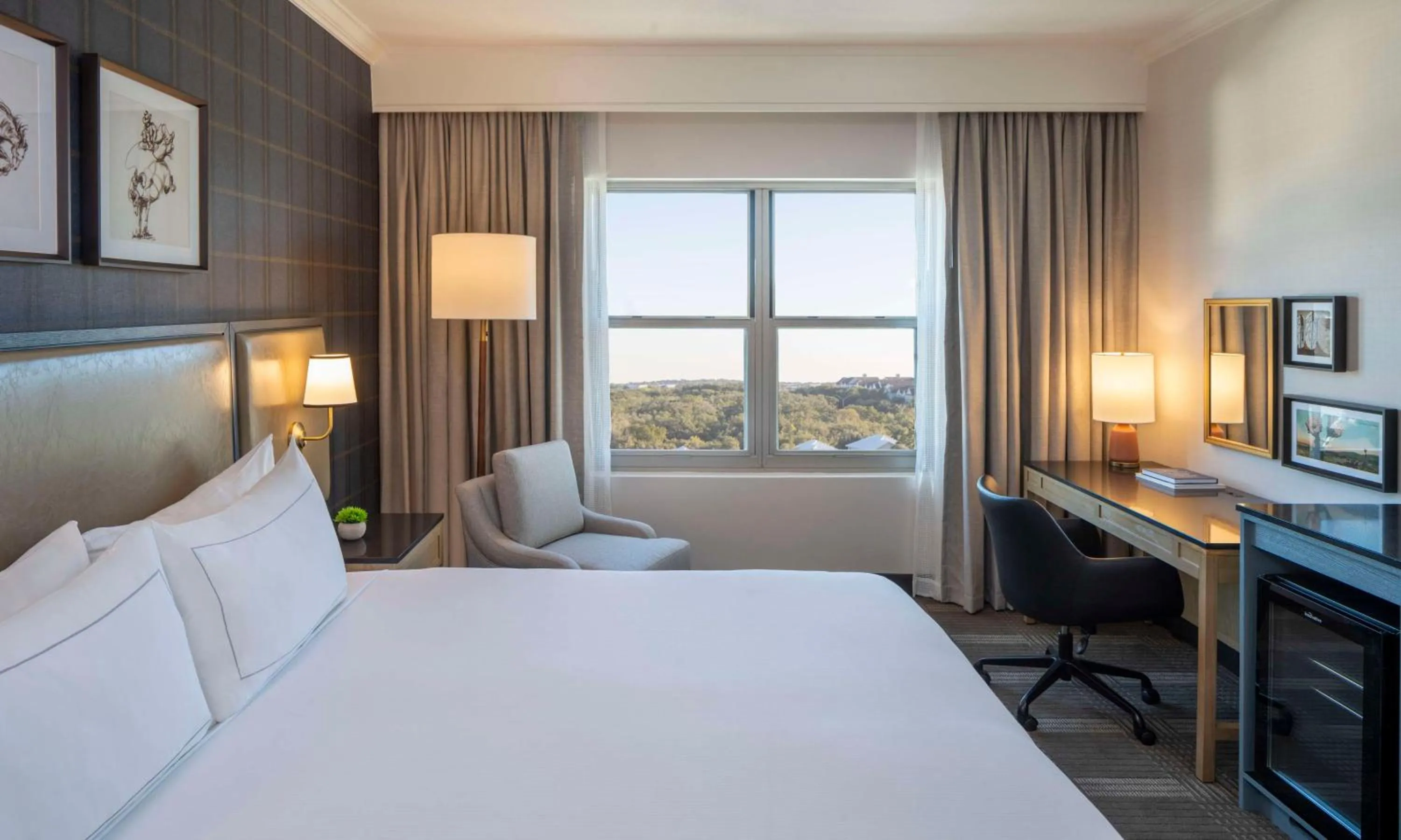 Bed in Hilton San Antonio Hill Country