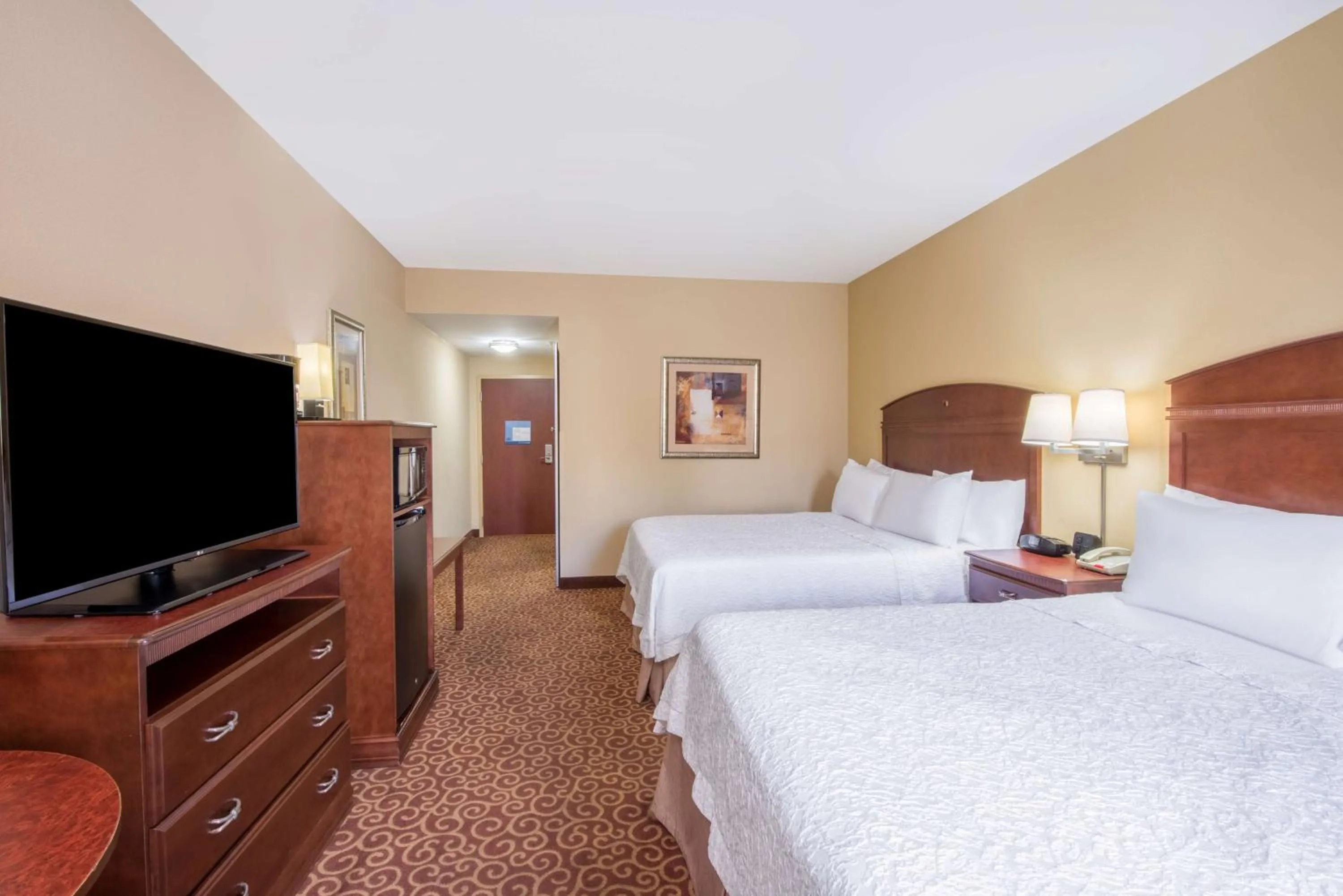 Bed in Hampton Inn & Suites Oklahoma City - South