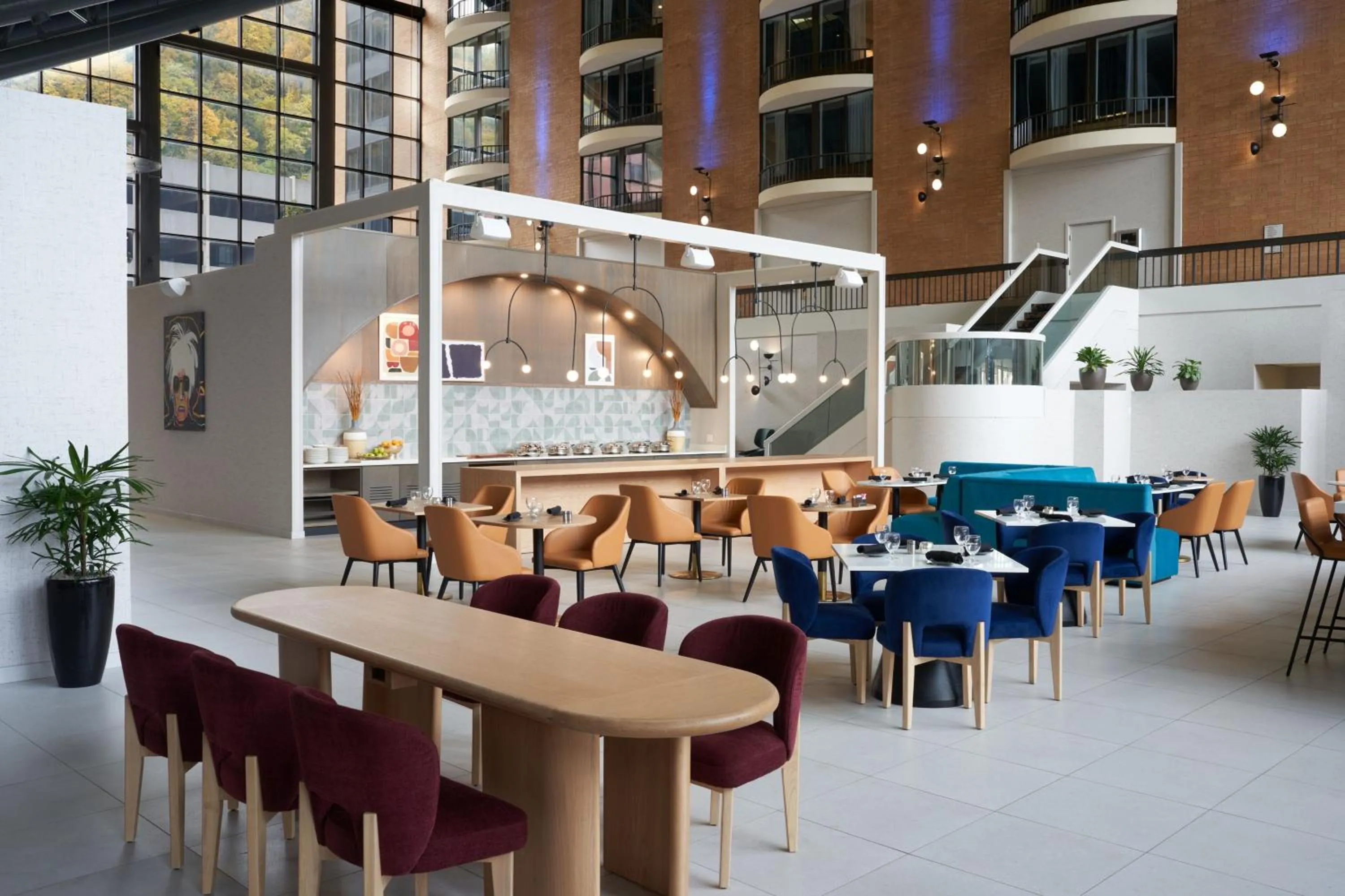 Restaurant/places to eat in Sheraton Pittsburgh Hotel at Station Square