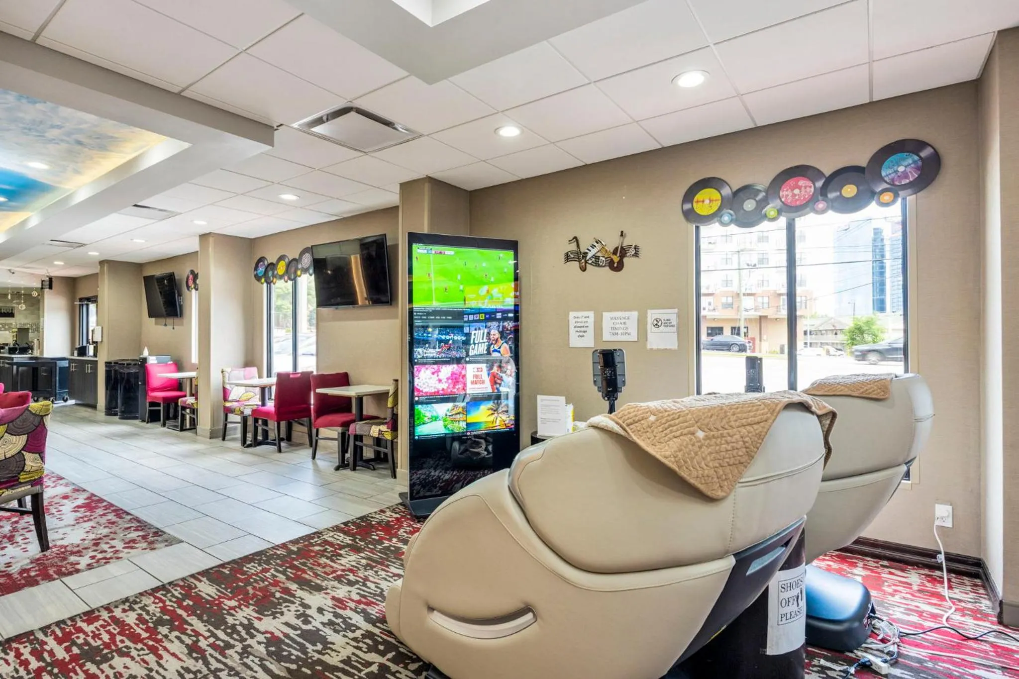 Property building in Best Western Downtown PLUS Music Row