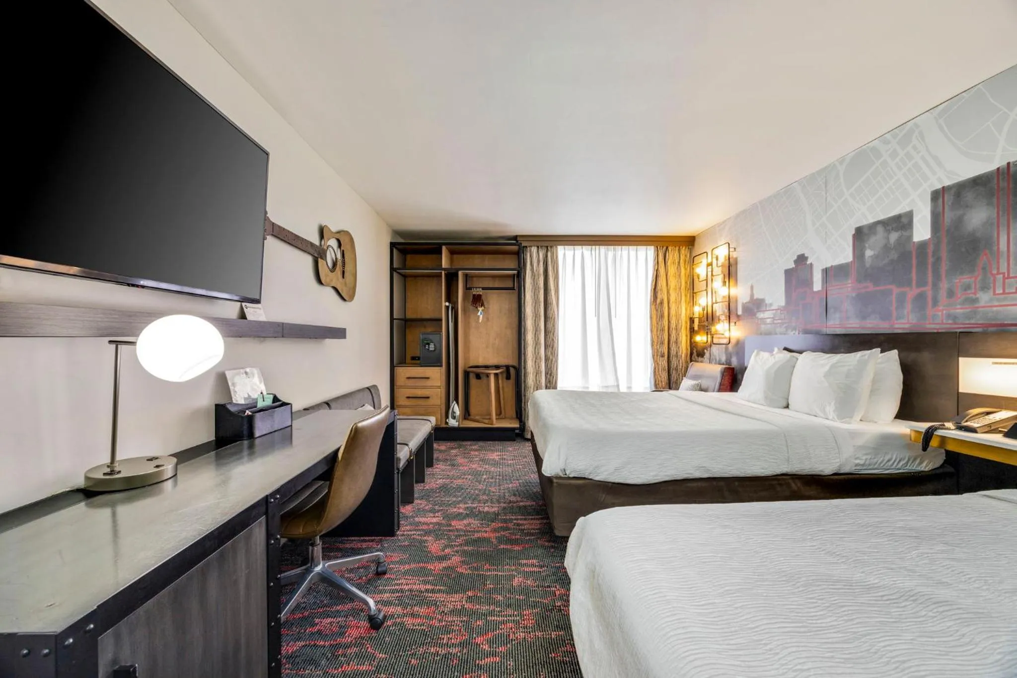 Property building, Bed in Best Western Downtown PLUS Music Row