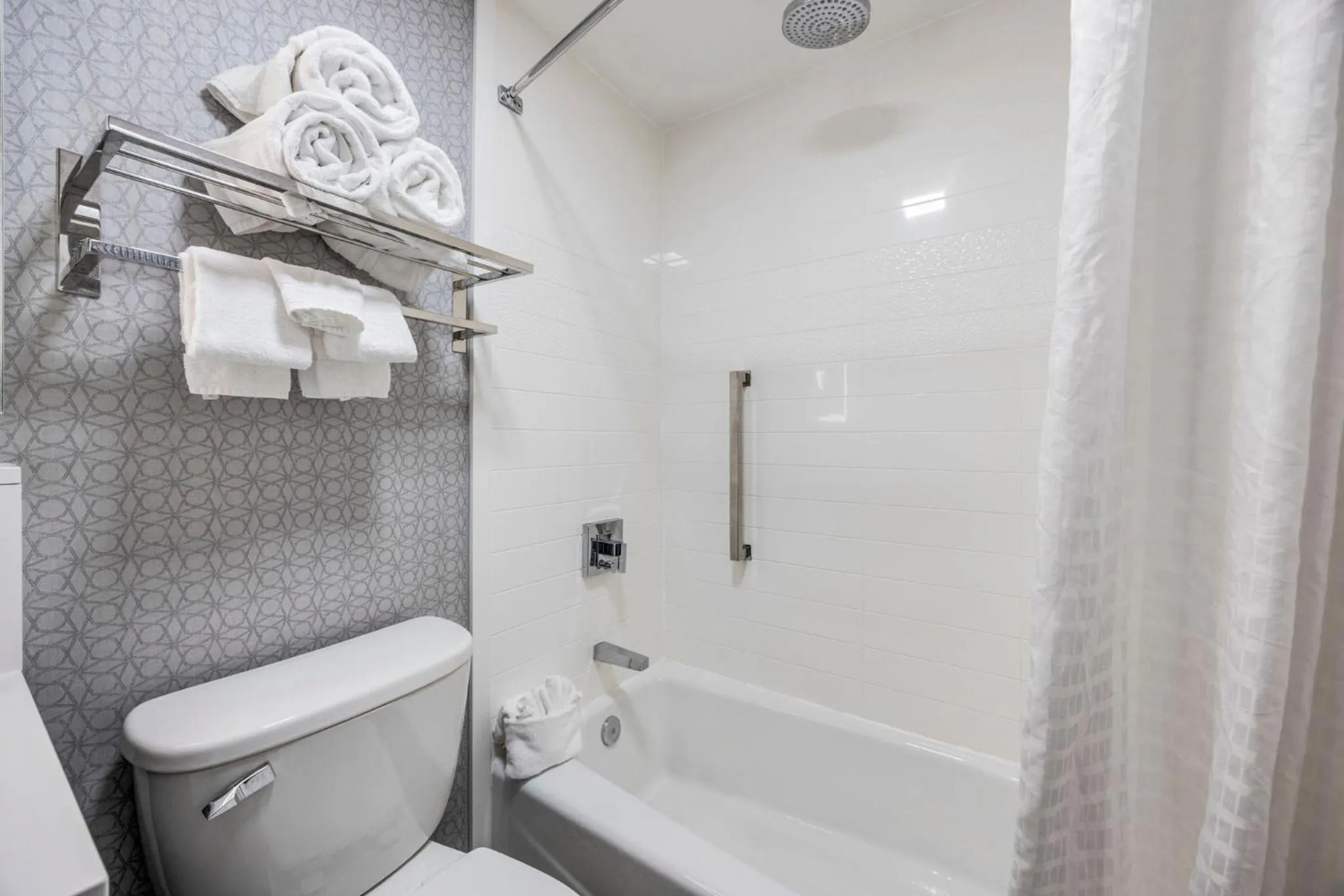 Property building in Best Western Downtown PLUS Music Row