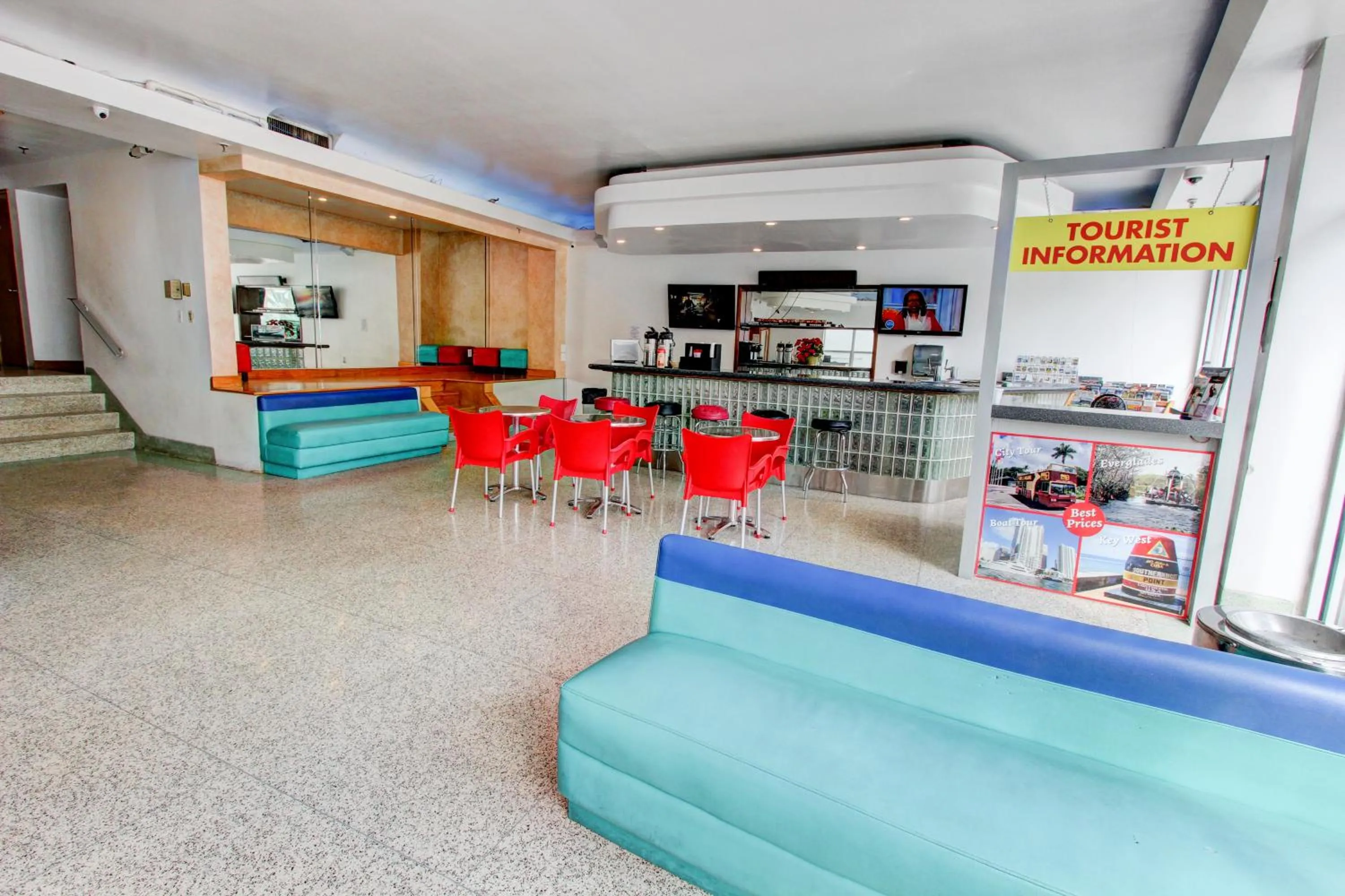 Nightclub / DJ in Parisian Hotel