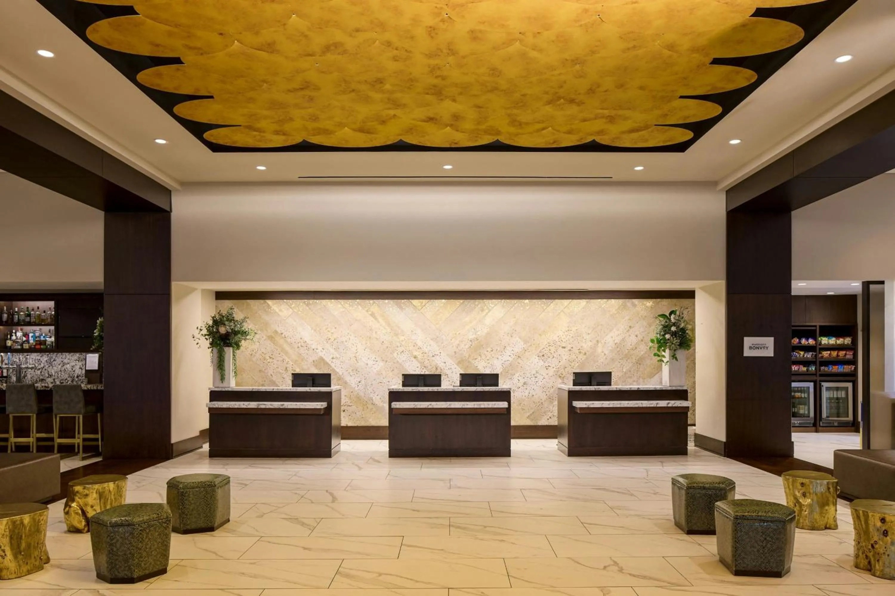 Lobby or reception in The Westin Galleria Houston