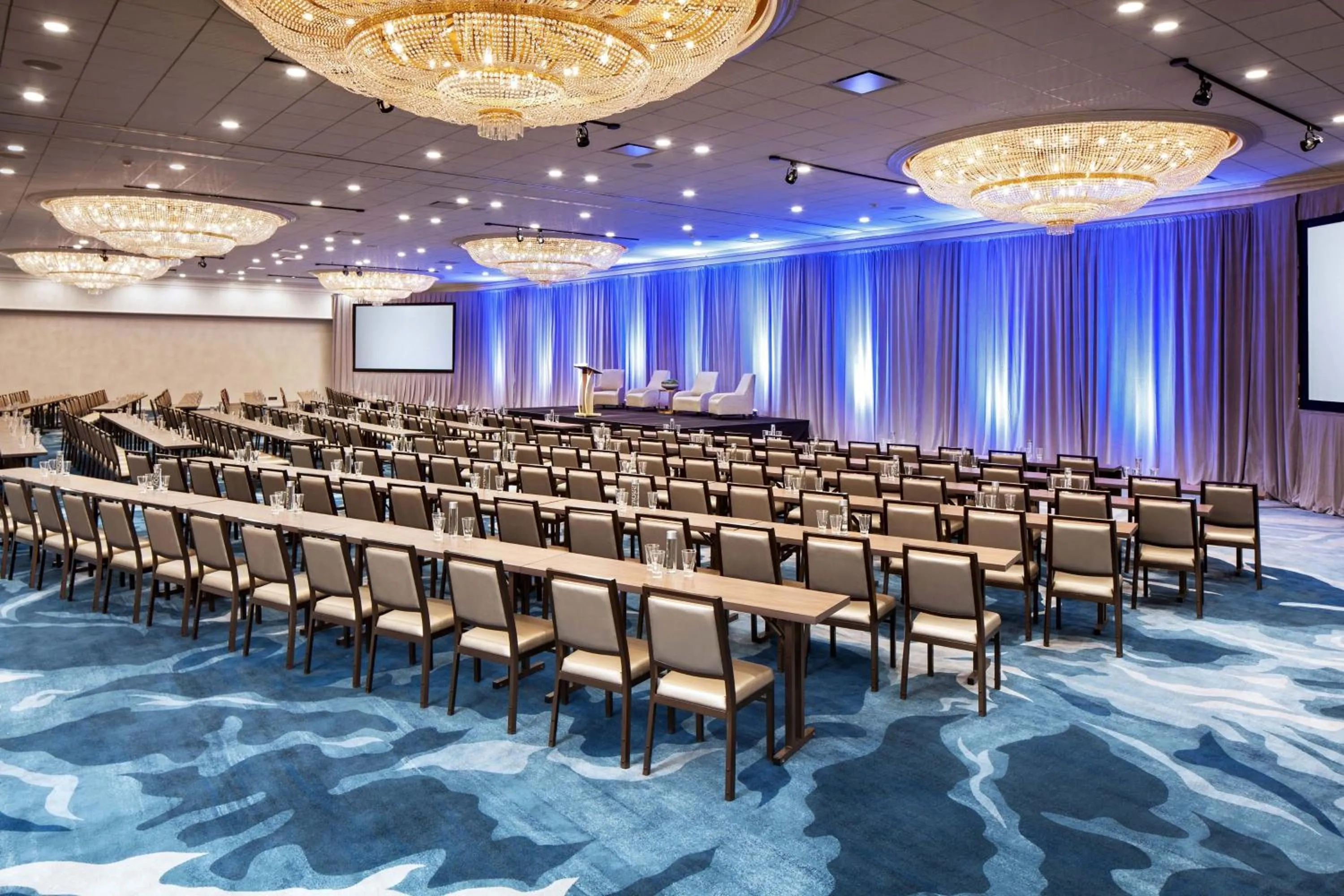 Meeting/conference room in The Westin Oaks Houston at the Galleria