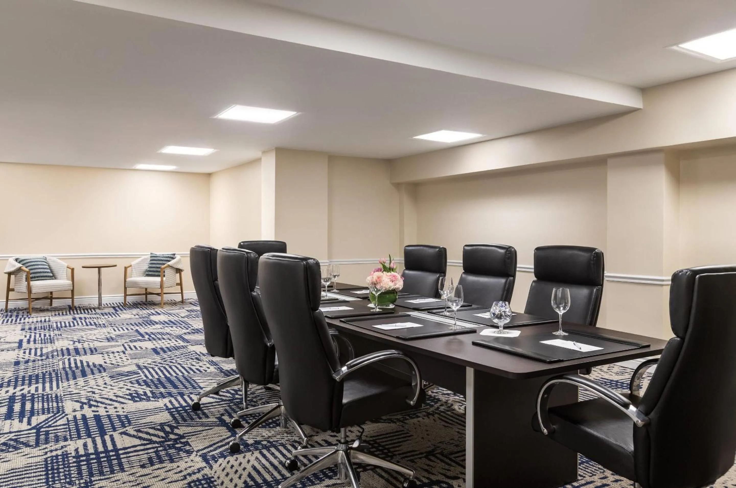 Meeting/conference room in Radisson Resort Miami Beach