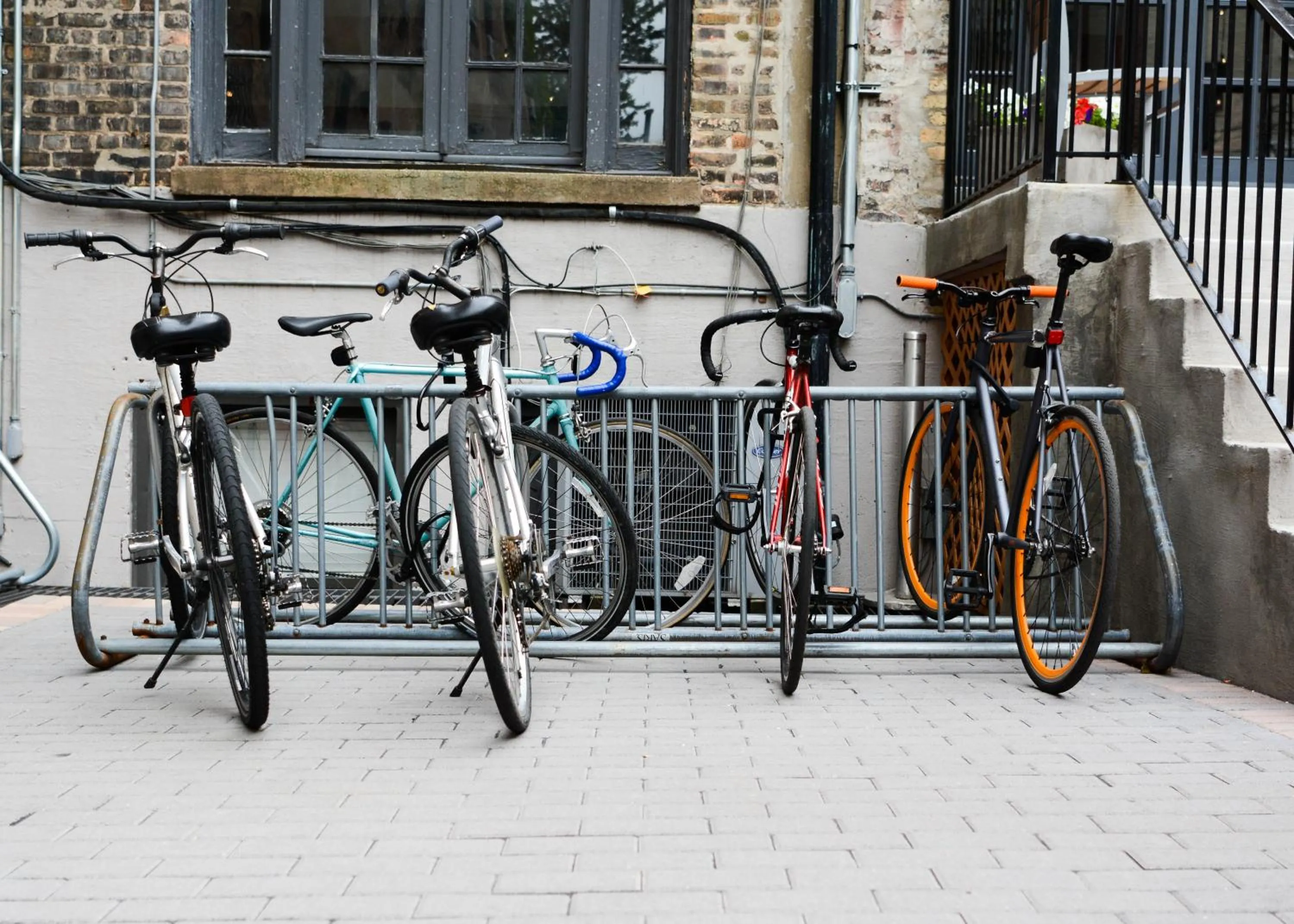 Cycling in Chicago Getaway Hostel