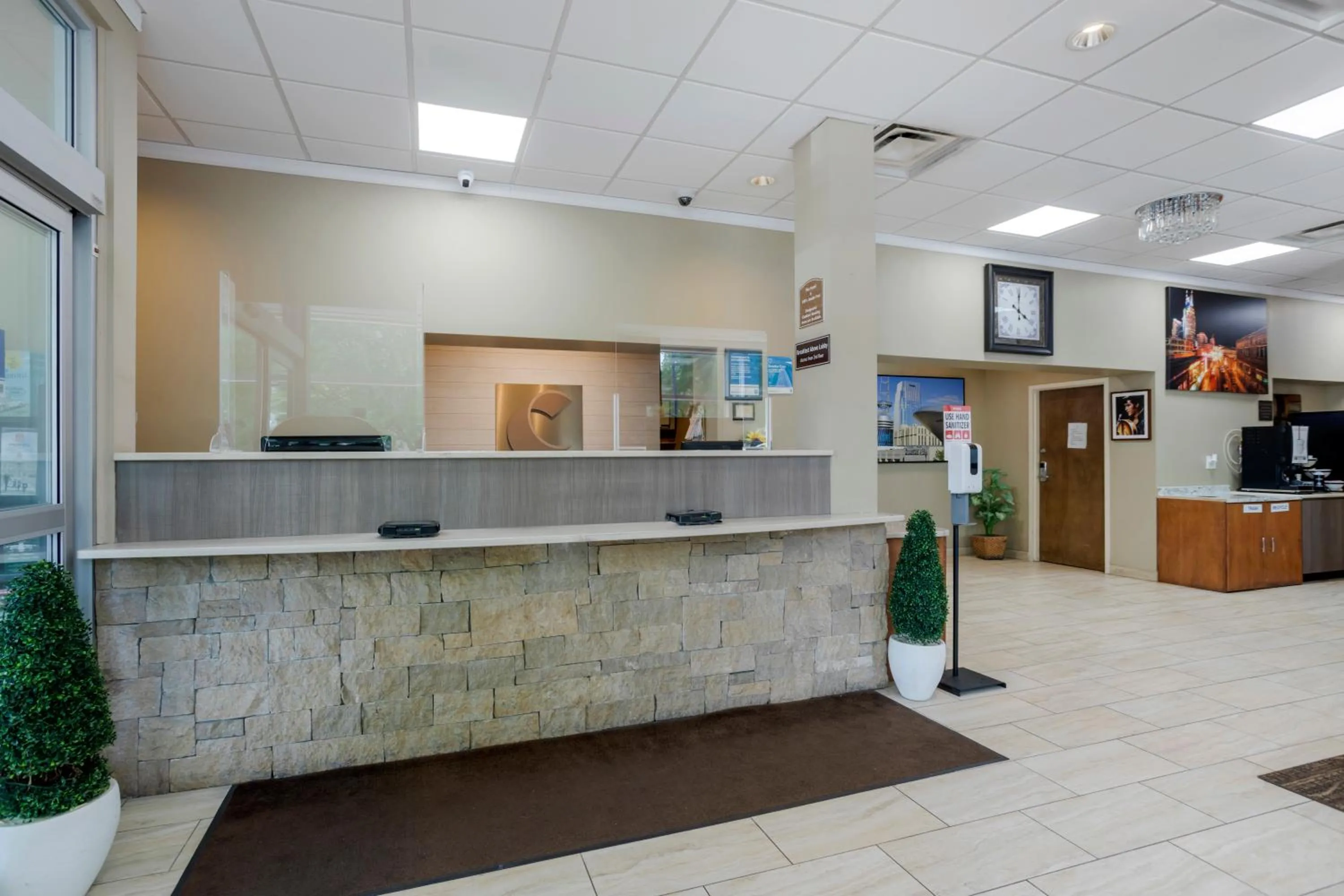Lobby or reception in Comfort Inn Downtown Nashville - Music City Center
