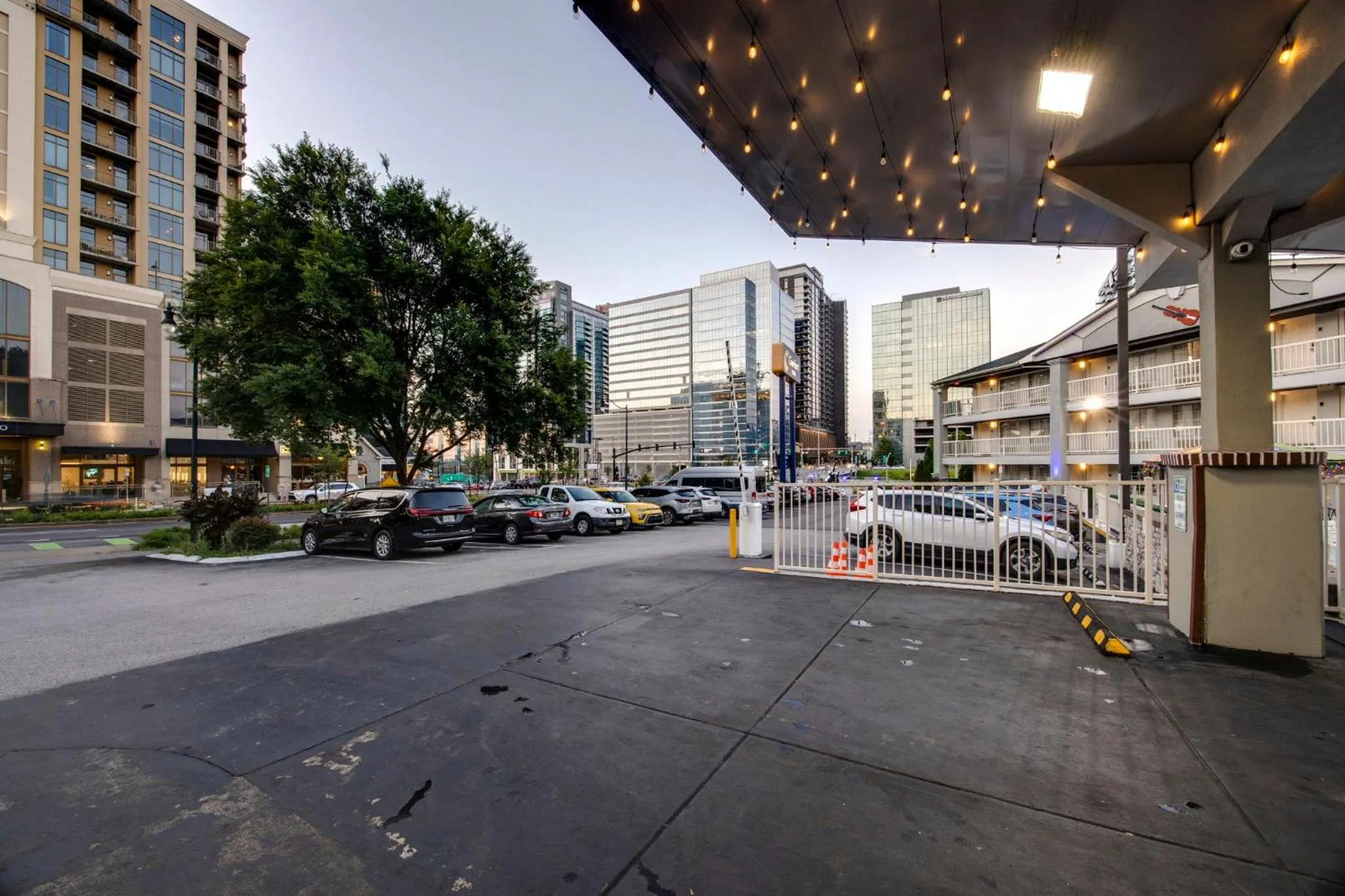 Property building in Comfort Inn Downtown Nashville - Music City Center