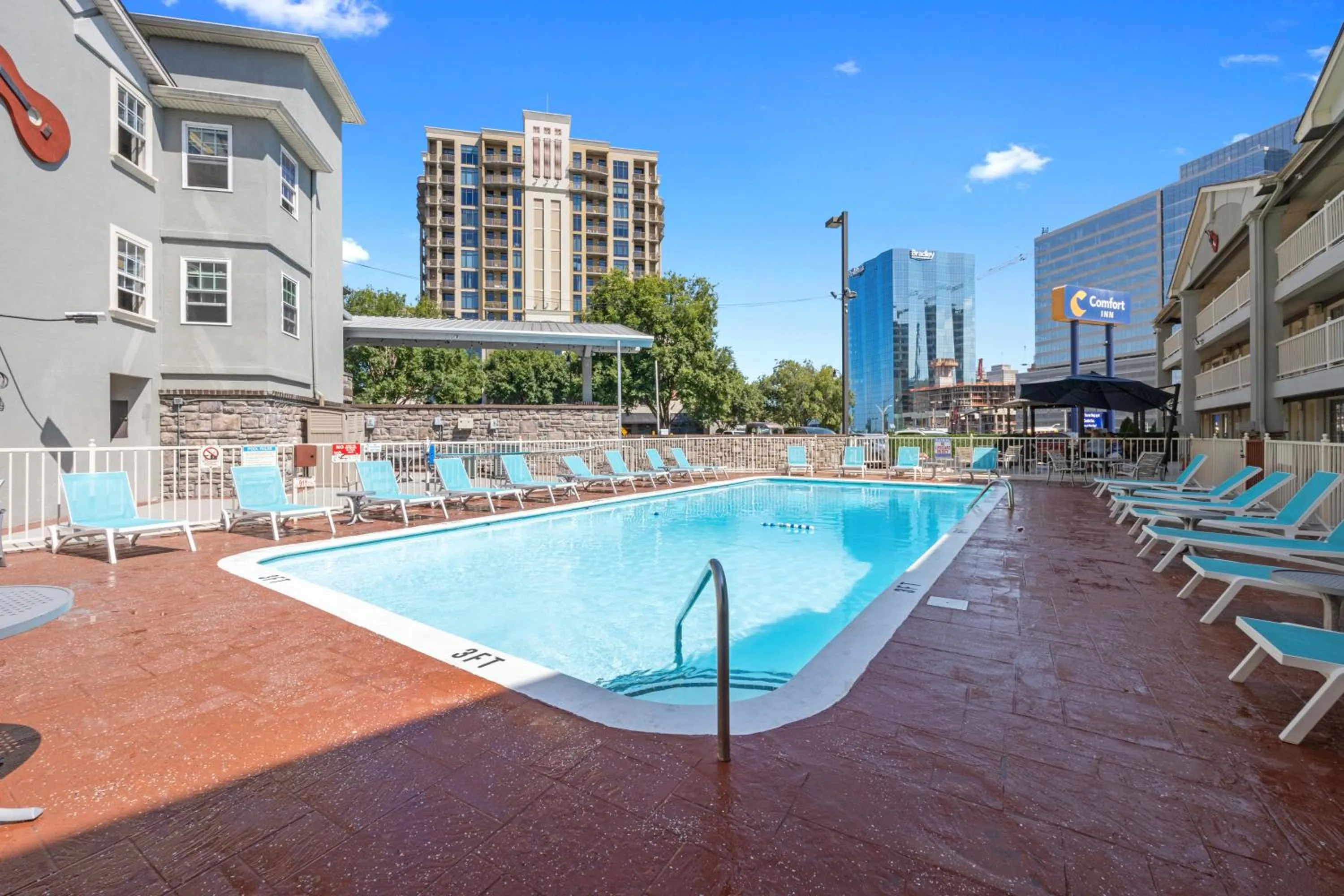 Property building in Comfort Inn Downtown Nashville - Music City Center