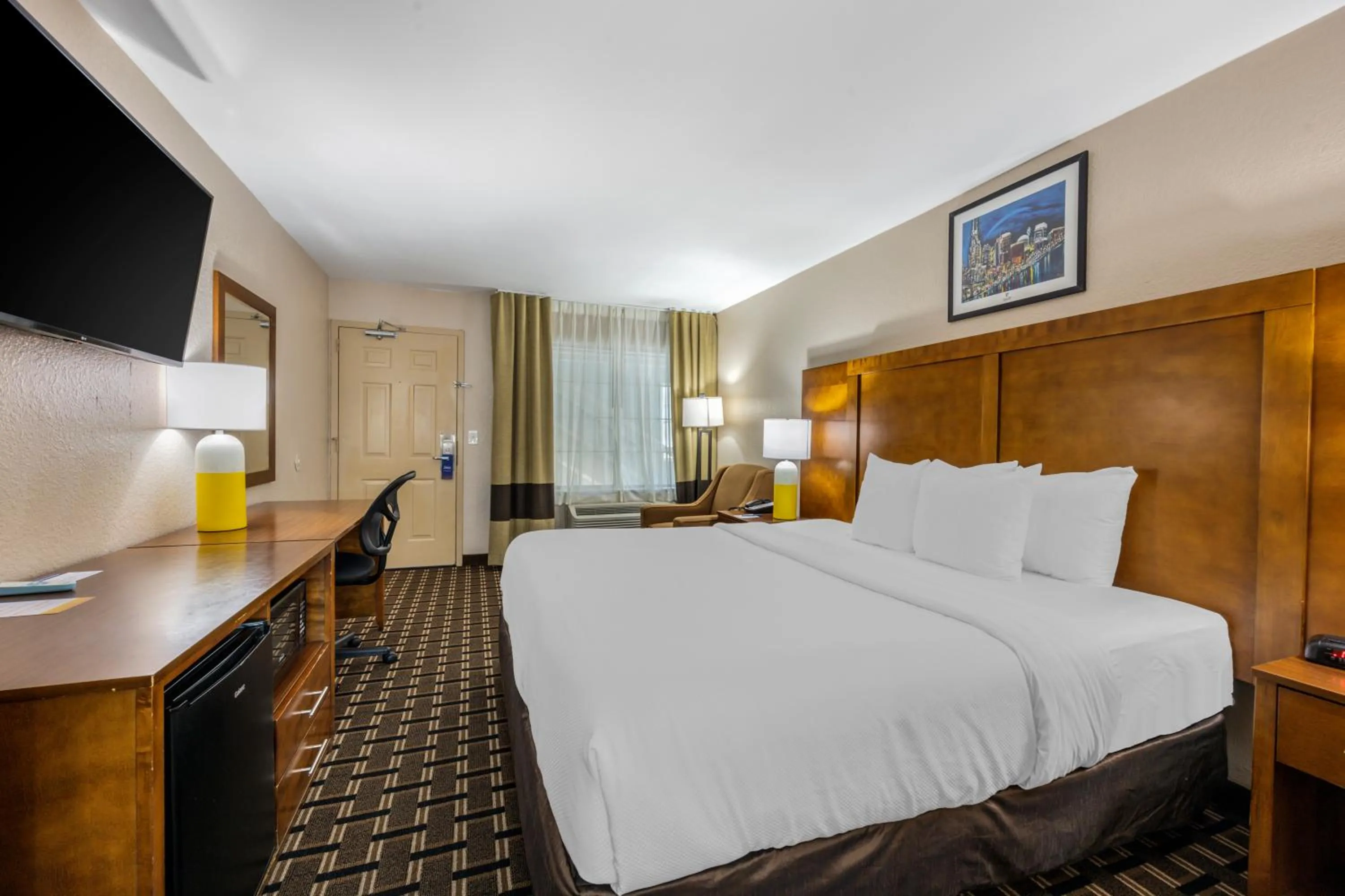 Bed in Comfort Inn Downtown Nashville - Music City Center