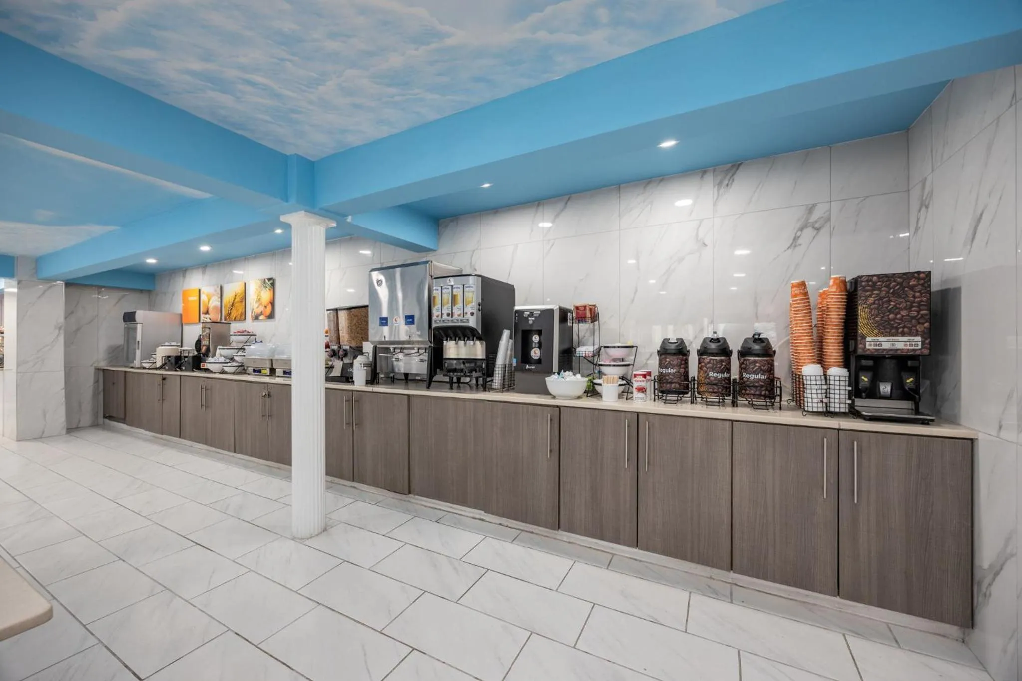 Breakfast in Comfort Inn Downtown Nashville - Music City Center