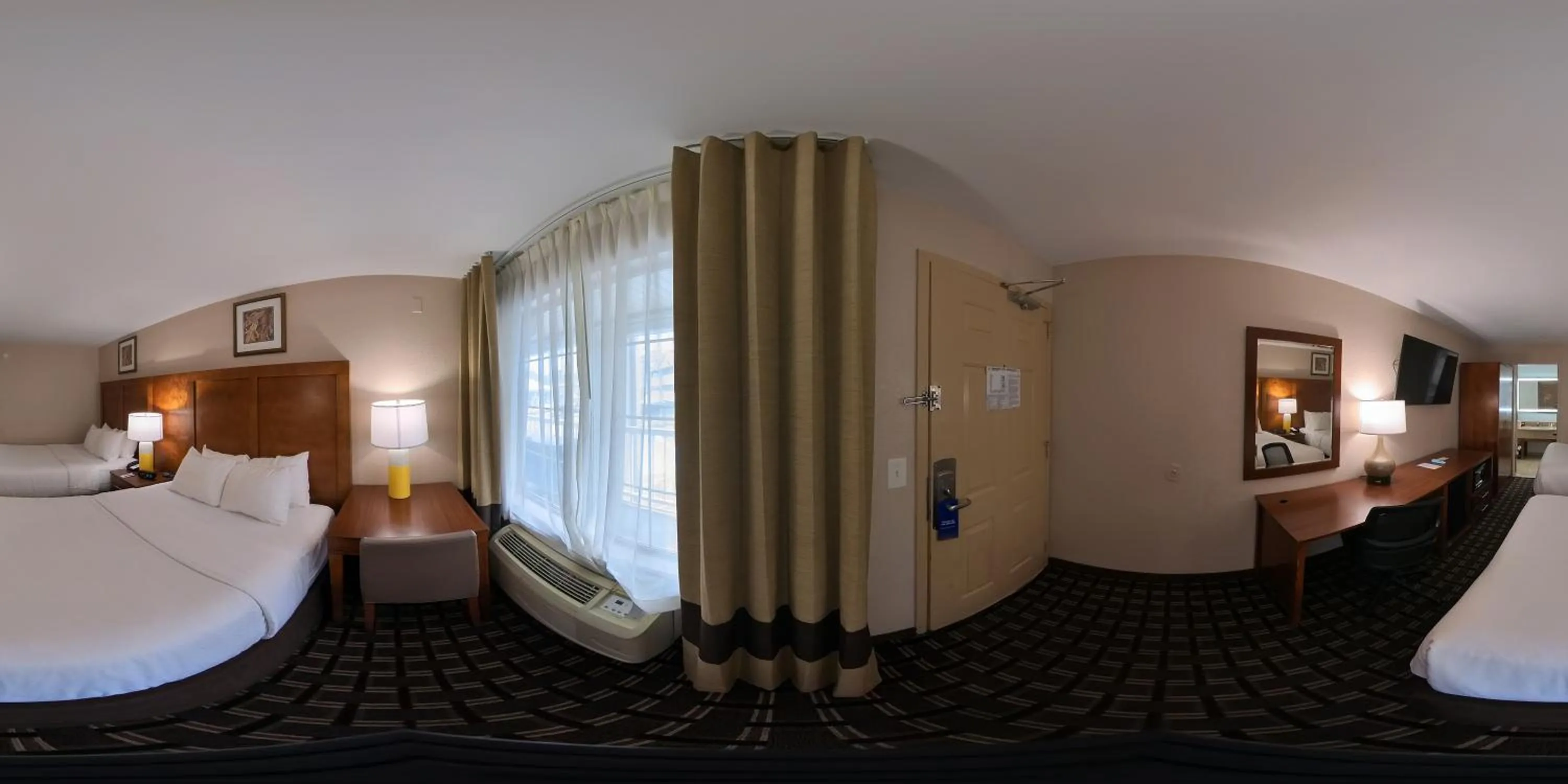 Bed in Comfort Inn Downtown Nashville - Music City Center