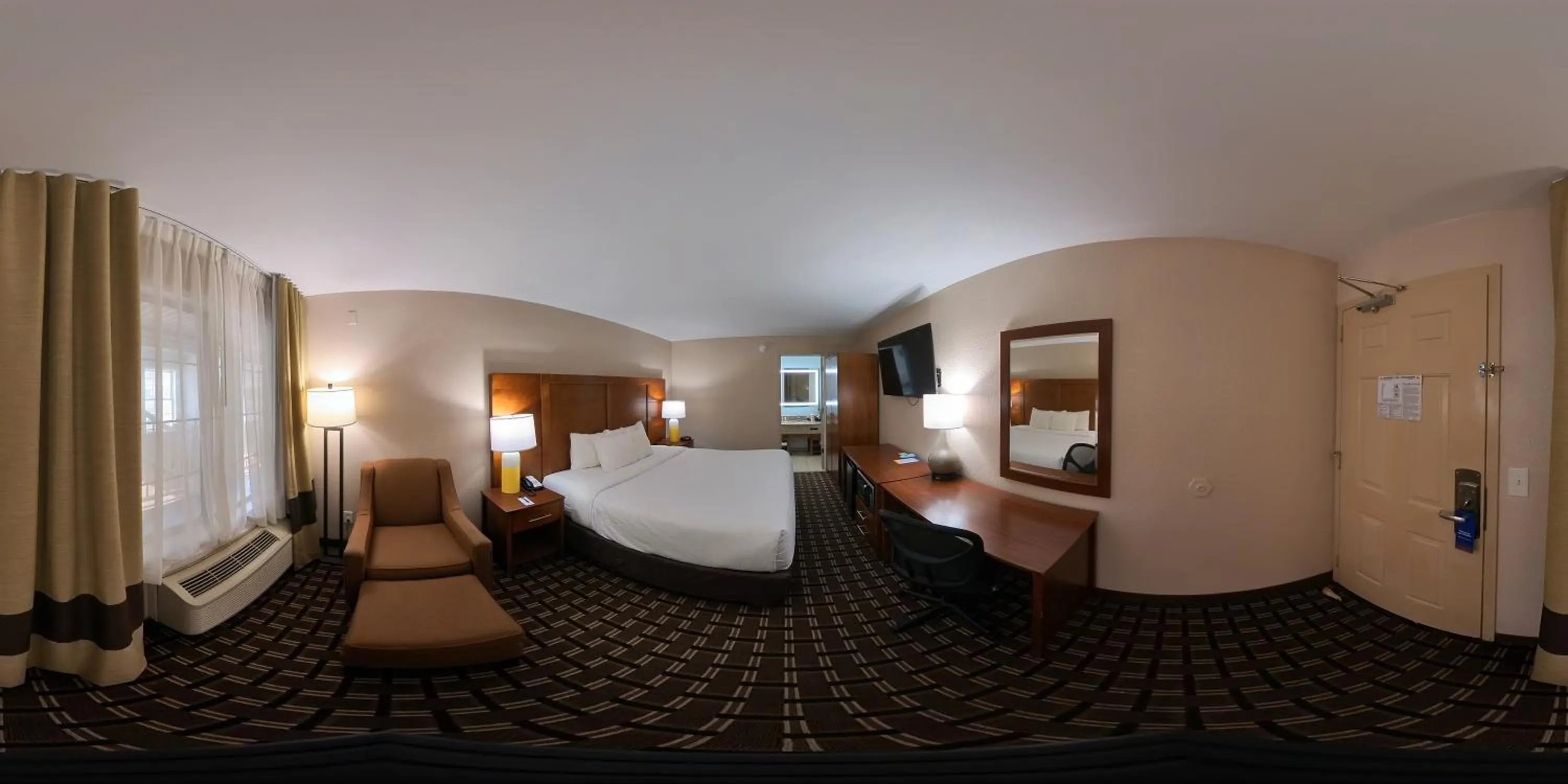 Bed in Comfort Inn Downtown Nashville - Music City Center