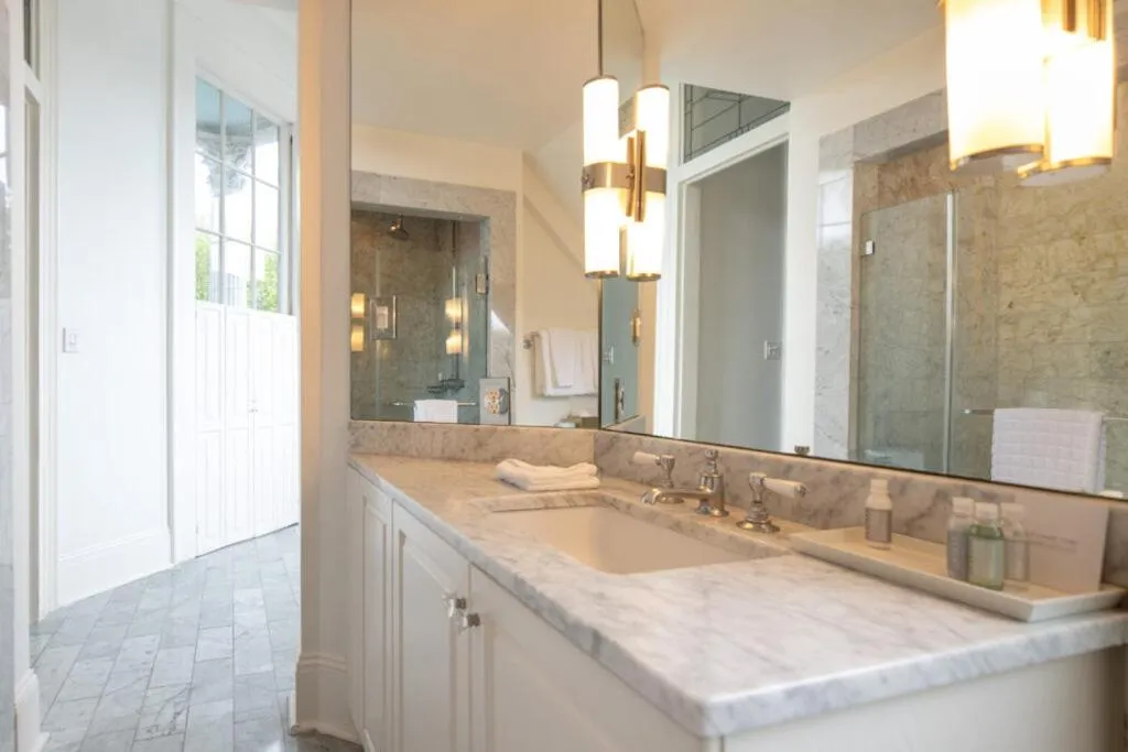 Bathroom in Melrose Mansion
