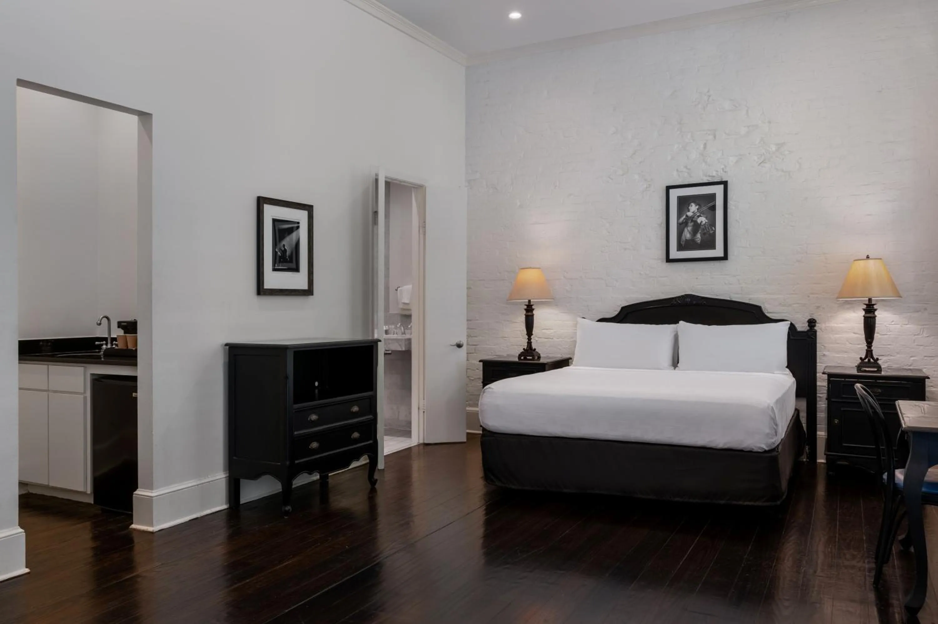 Bed in Hotel Royal New Orleans