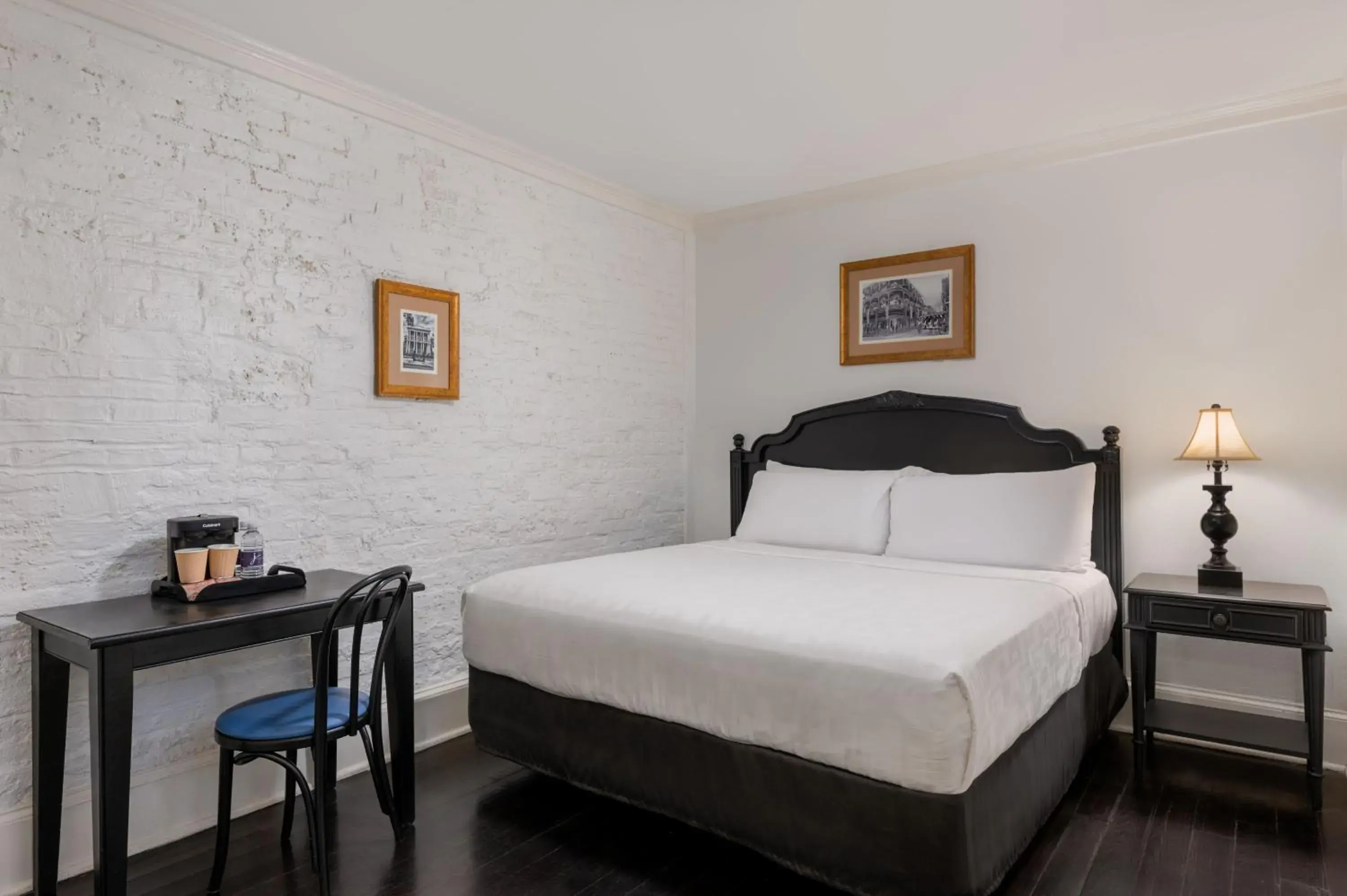 Deluxe Room in Hotel Royal New Orleans Deluxe Room in Hotel Royal New Orleans