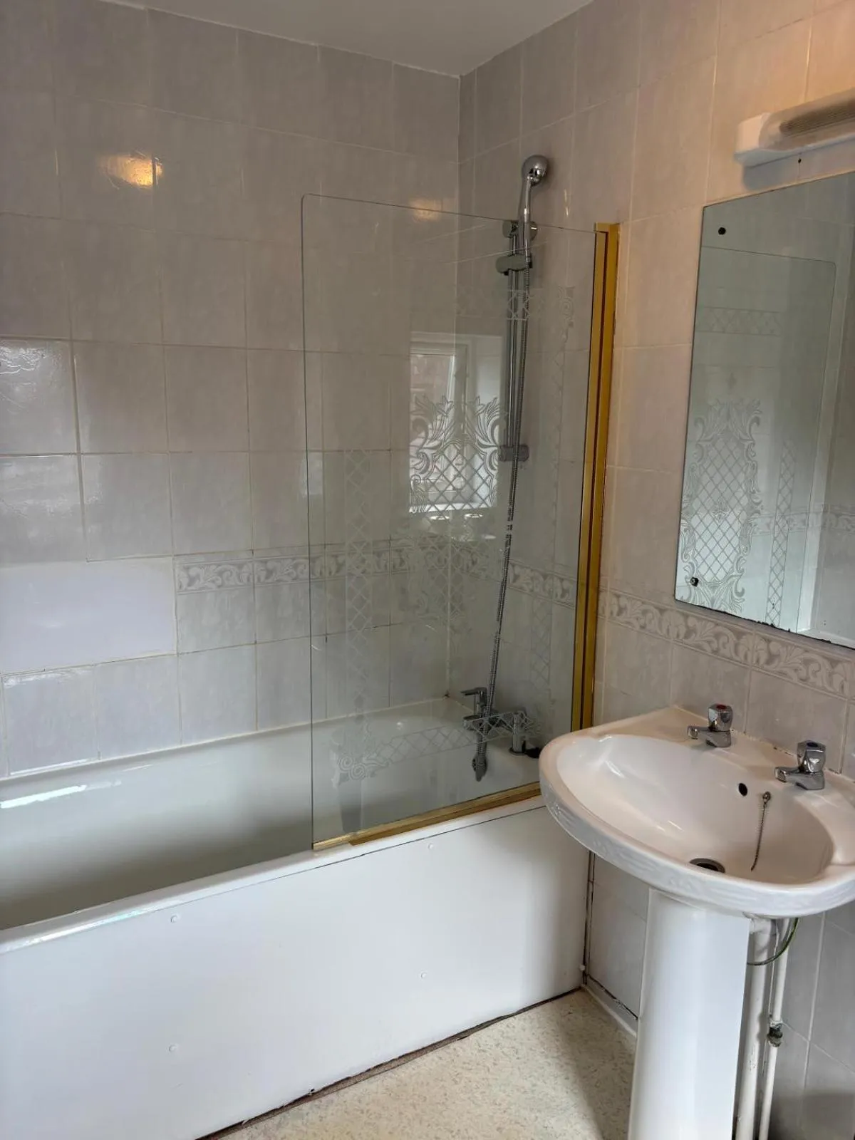 The Tudor House Hotel