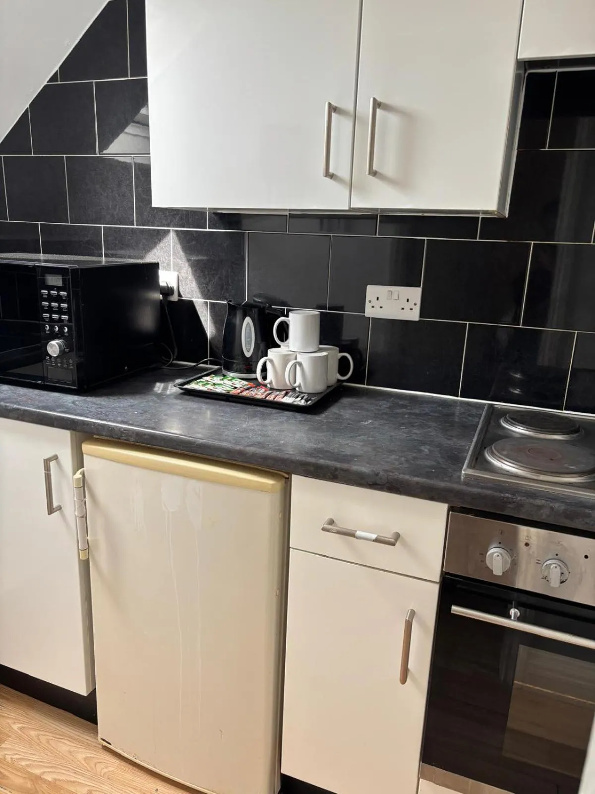 The Tudor House Hotel