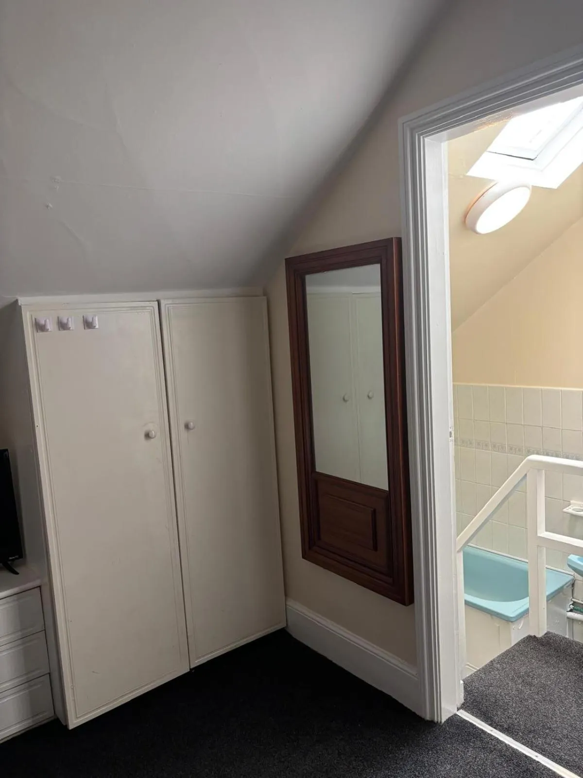 Bed in The Tudor House Hotel