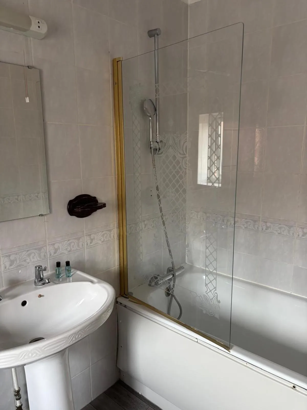 The Tudor House Hotel