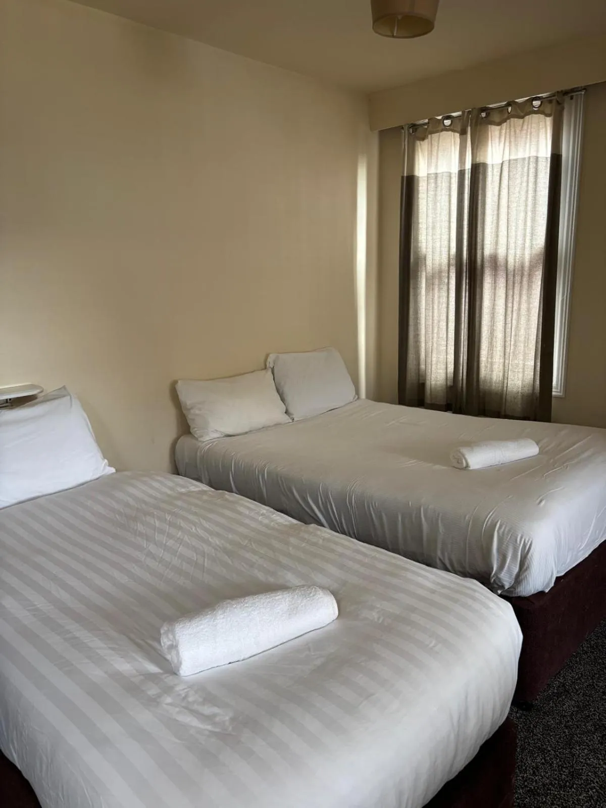 Bed in The Tudor House Hotel