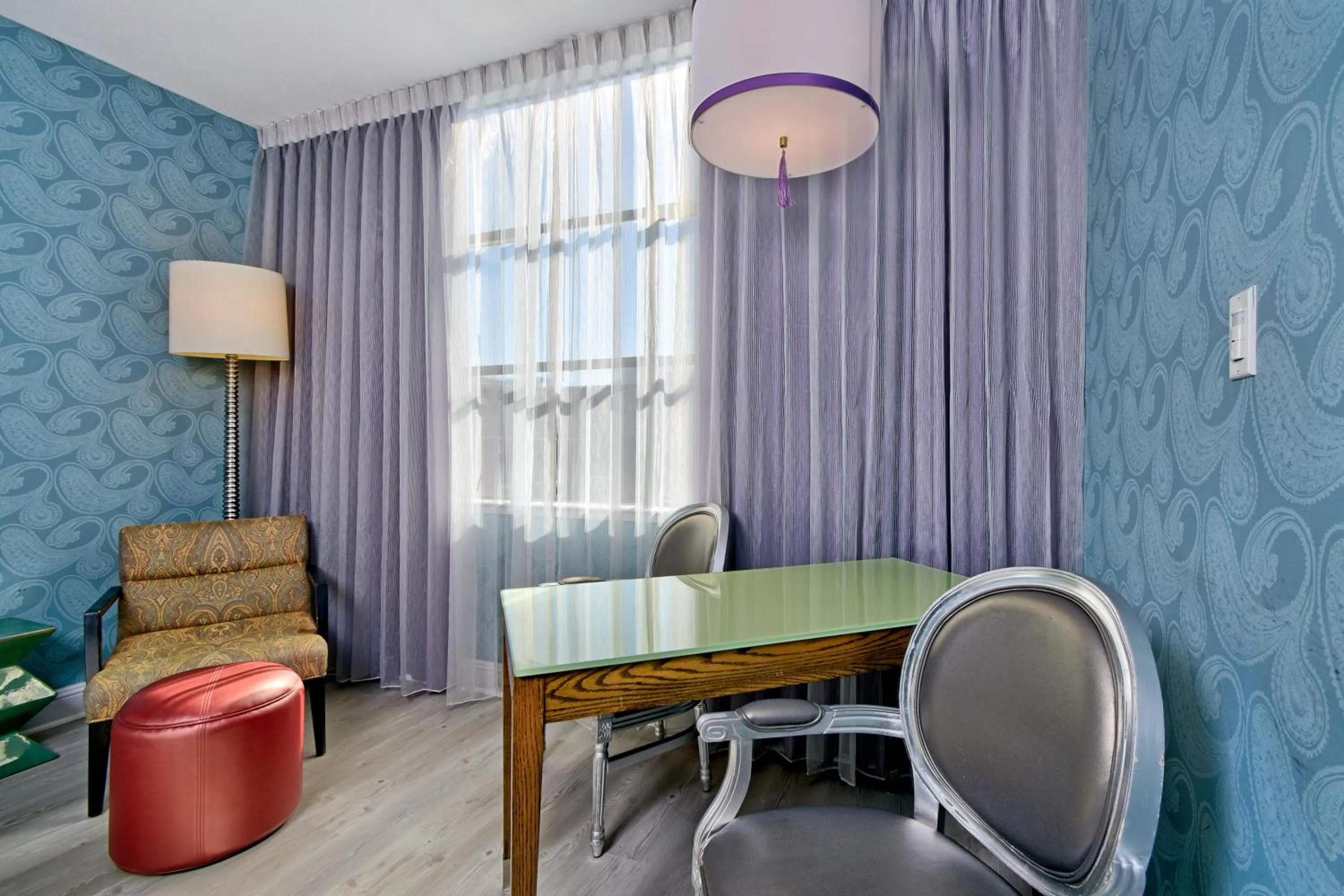 Seating area in Hotel Fiona