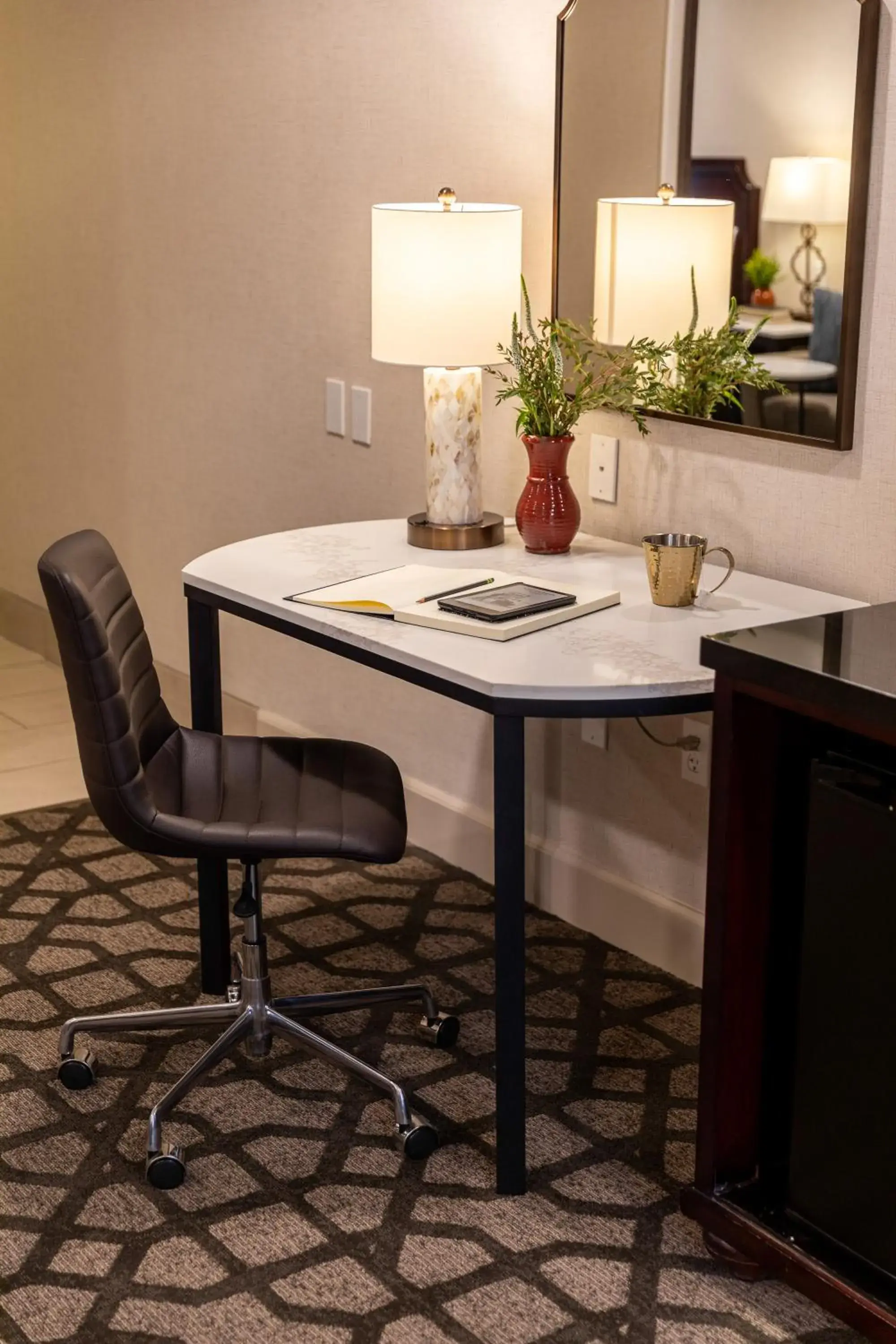 2 Queen Studio Suite-Exterior View in Ayres Hotel Redlands - Loma Linda 2 Queen Studio Suite-Exterior View in Ayres Hotel Redlands - Loma Linda