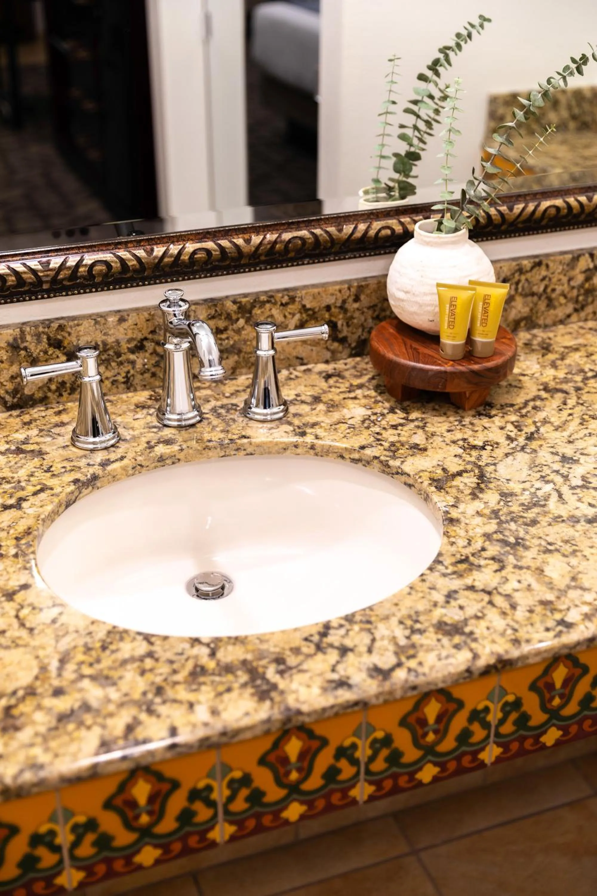 Bathroom in Ayres Hotel Redlands - Loma Linda