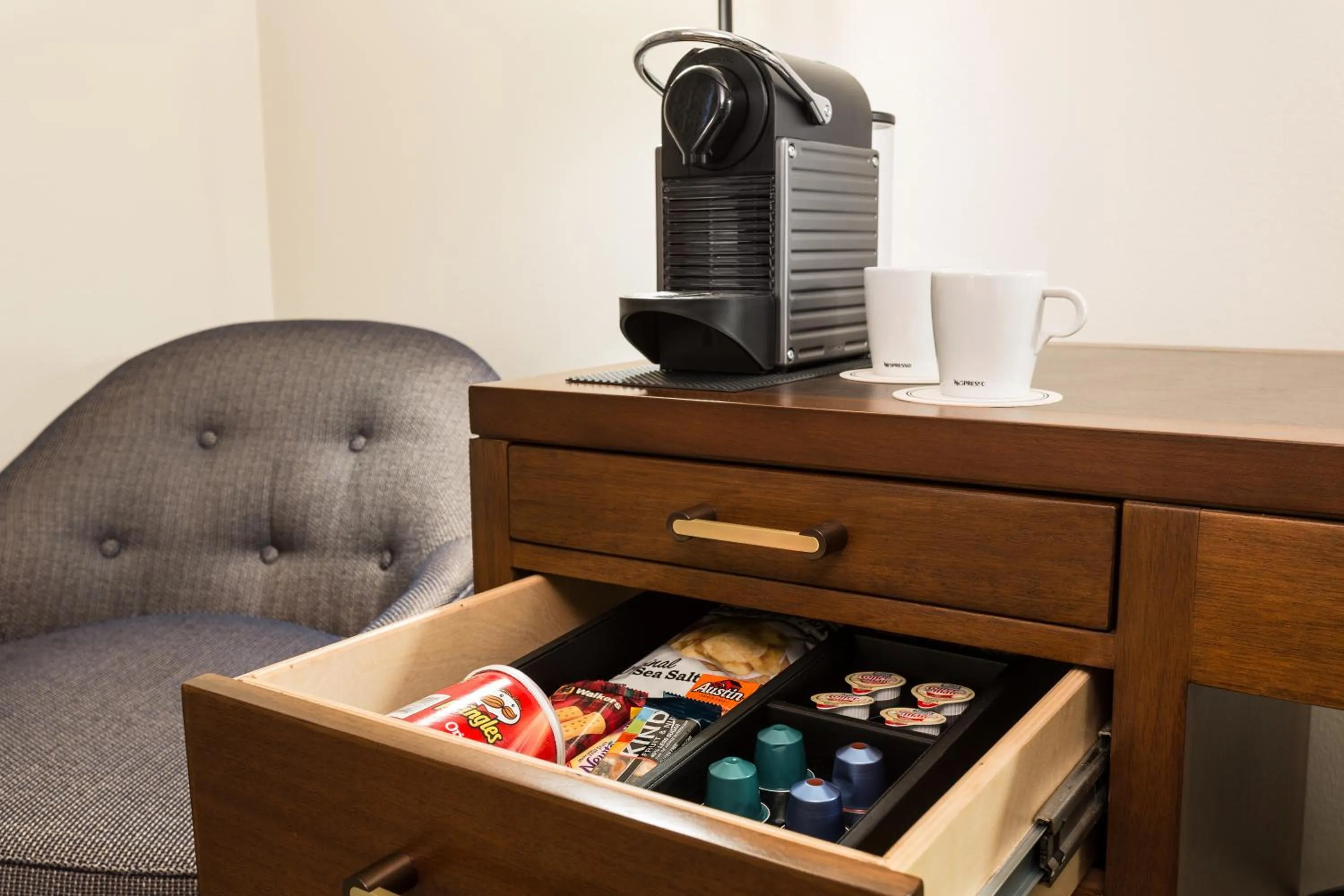 Food and drinks in The Lancaster Hotel