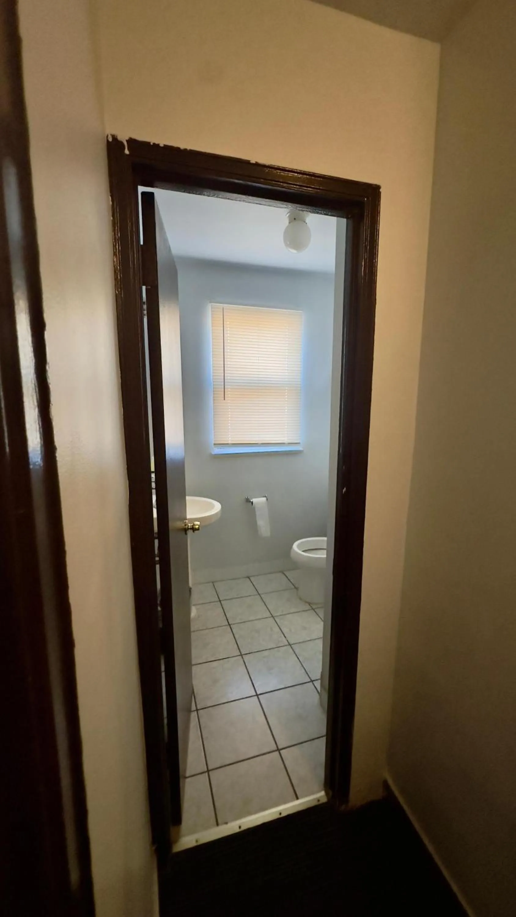 Bathroom in Chinatown Hotel Chicago