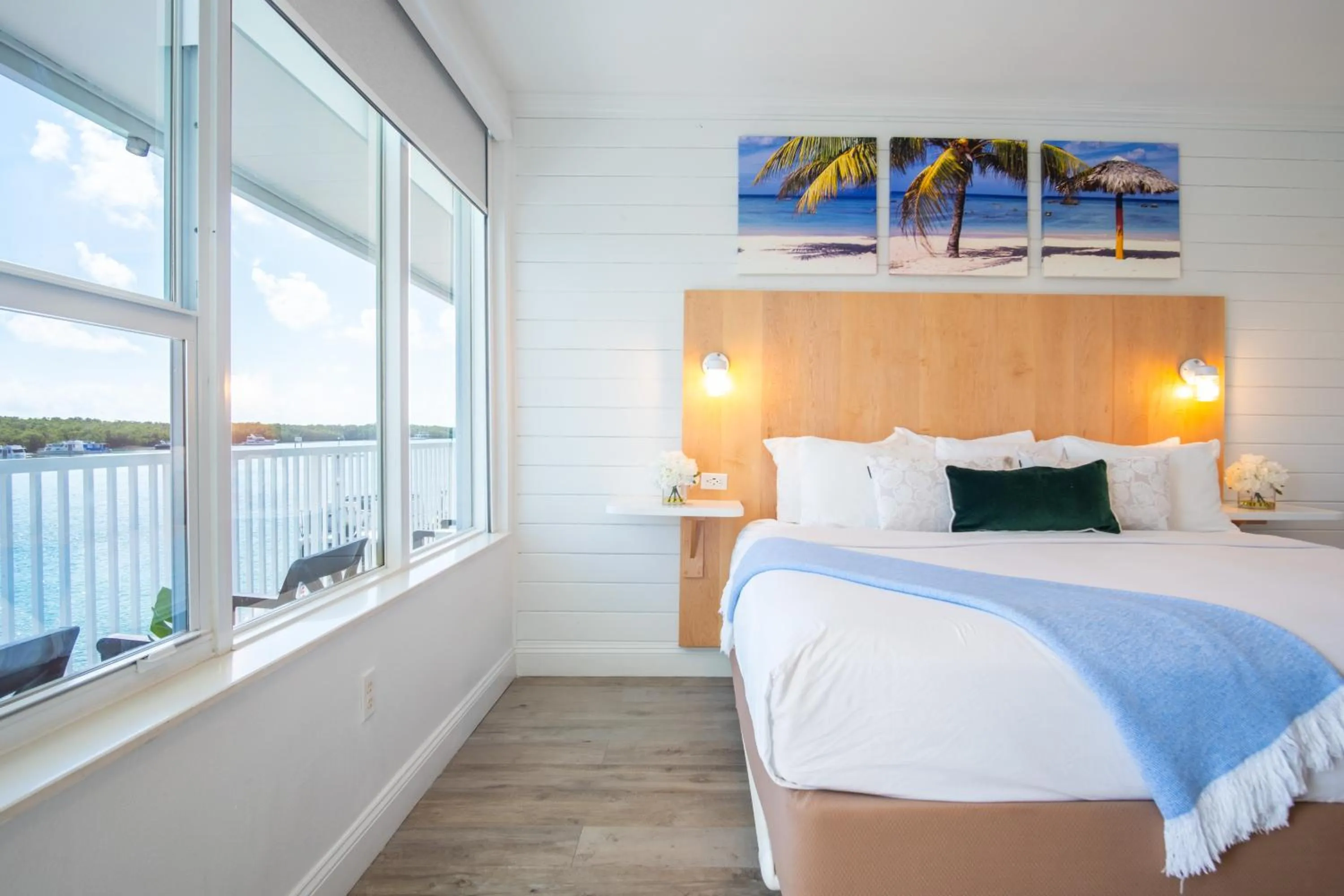 Bed in Gilbert's Resort