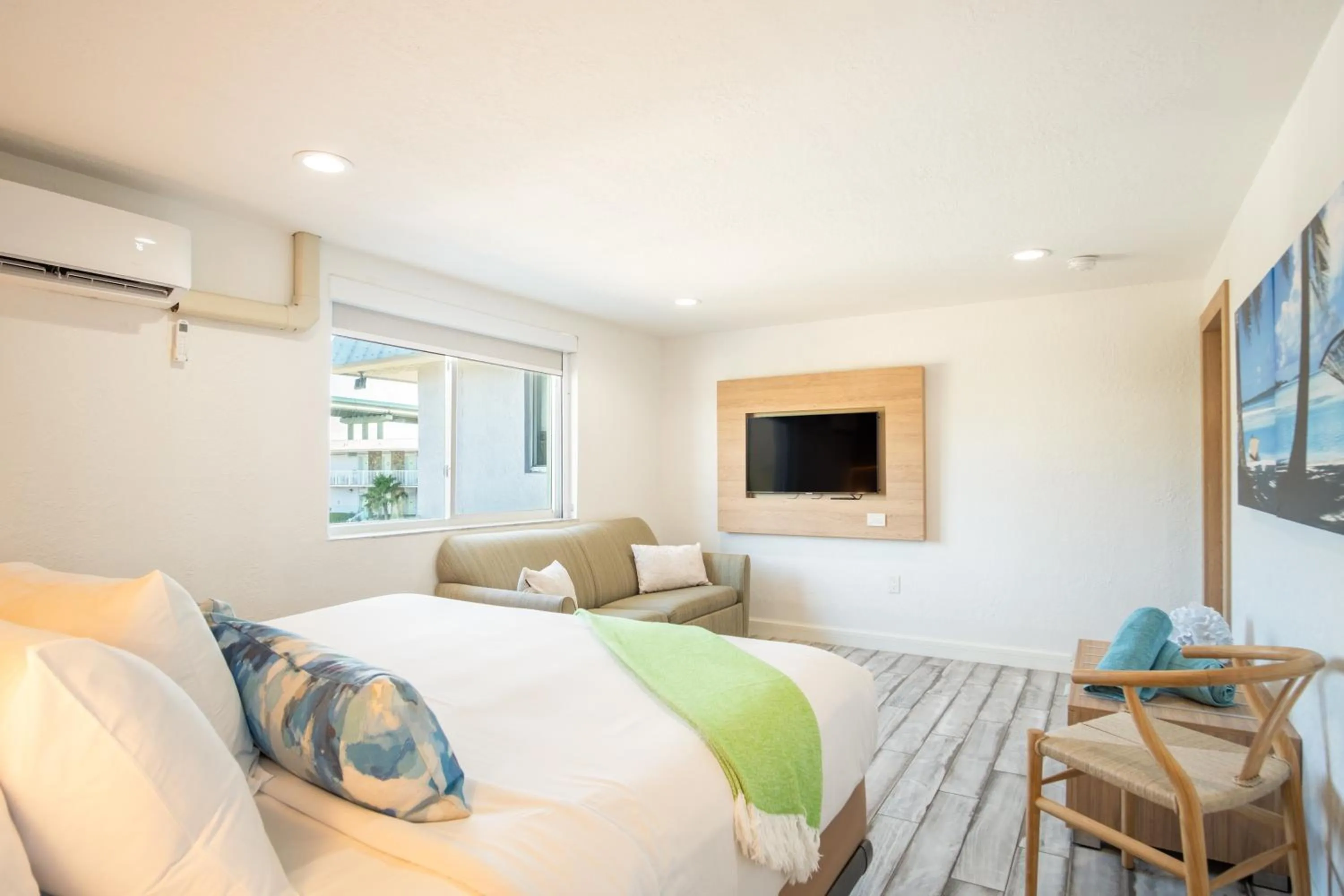 Bed in Gilbert's Resort