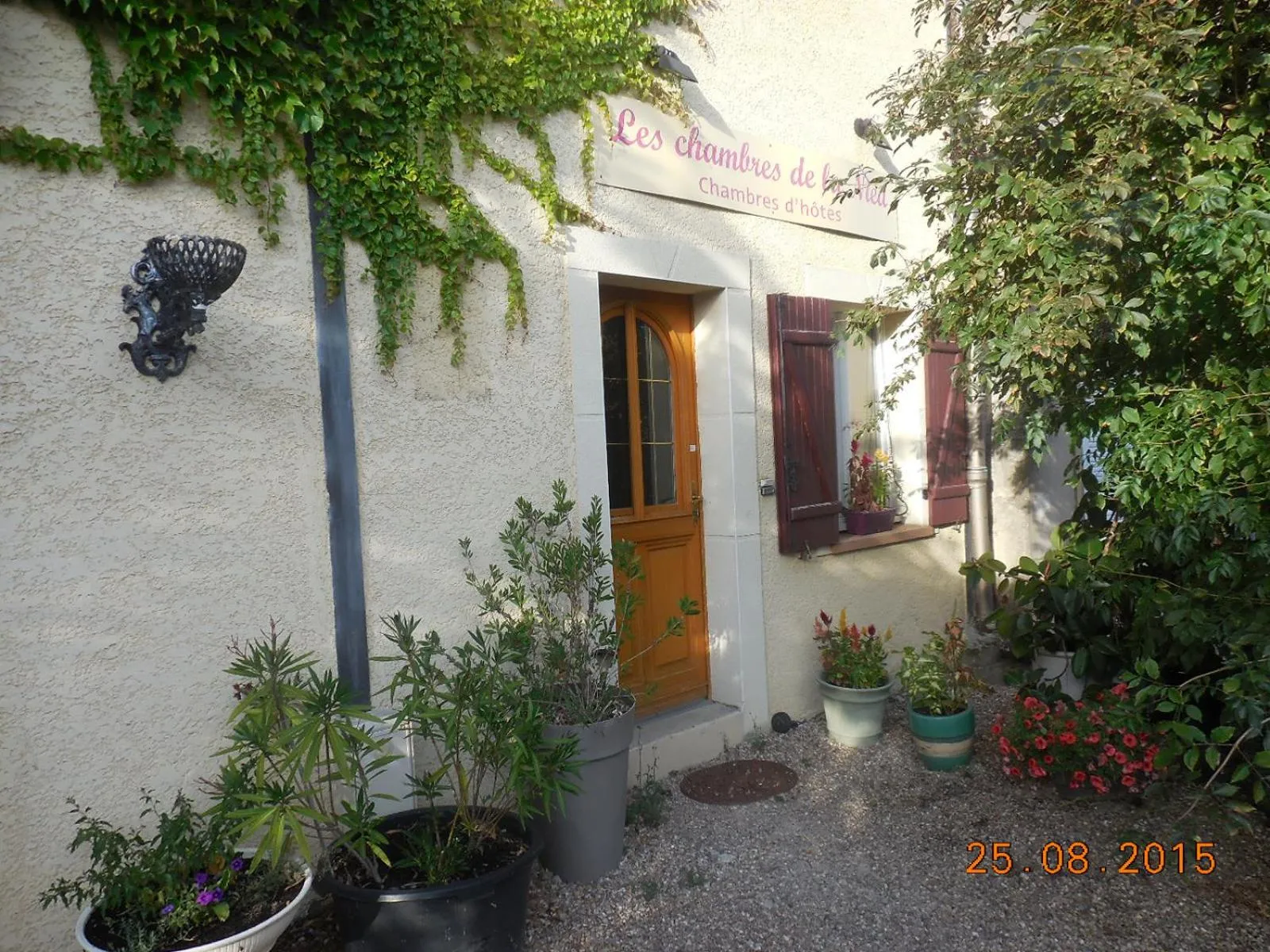 Property building in Les Chambres de la Nied